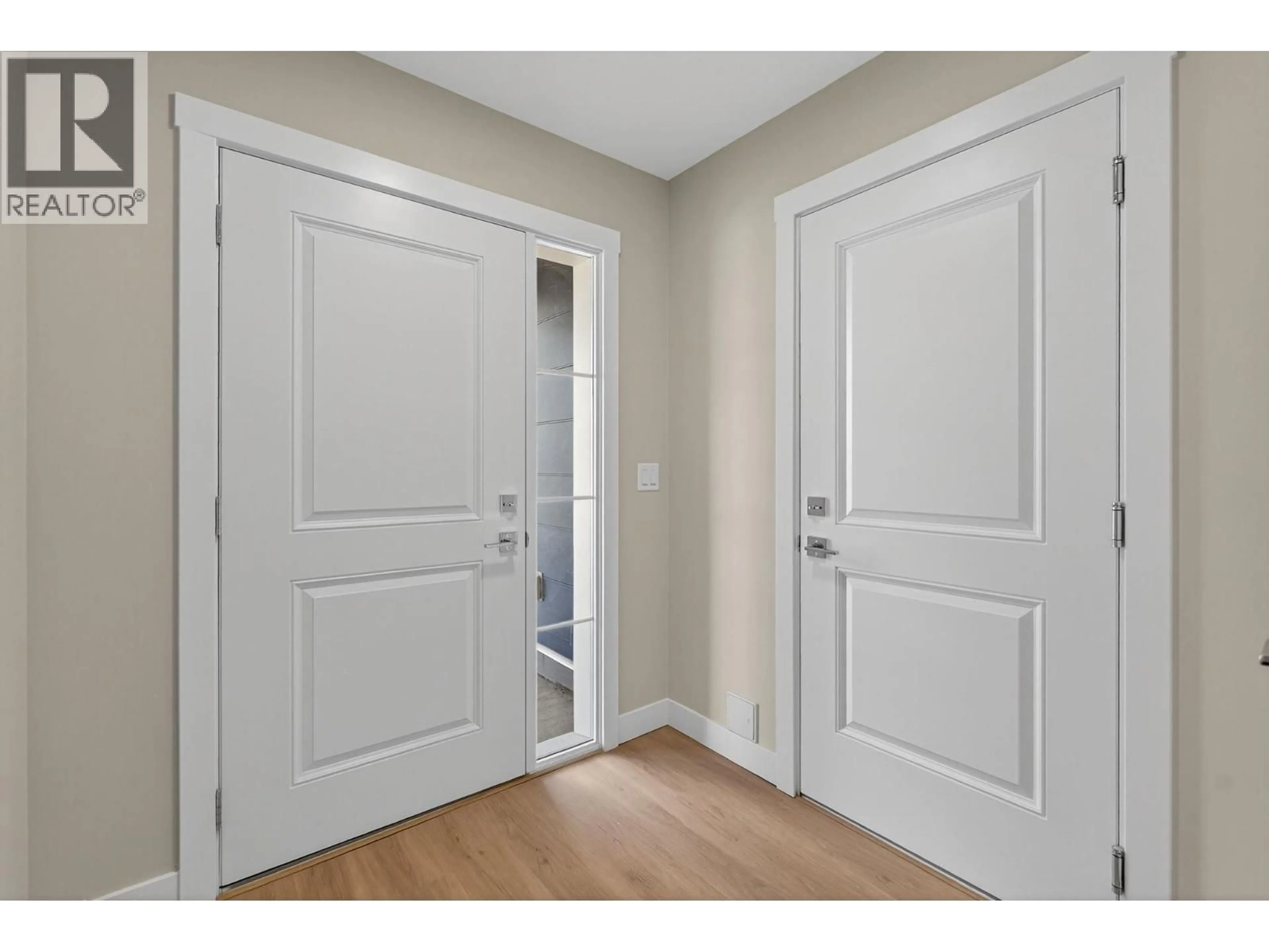 Indoor entryway for 179 - 4025 GELLATLY ROAD SOUTH, West Kelowna British Columbia V4T0E6