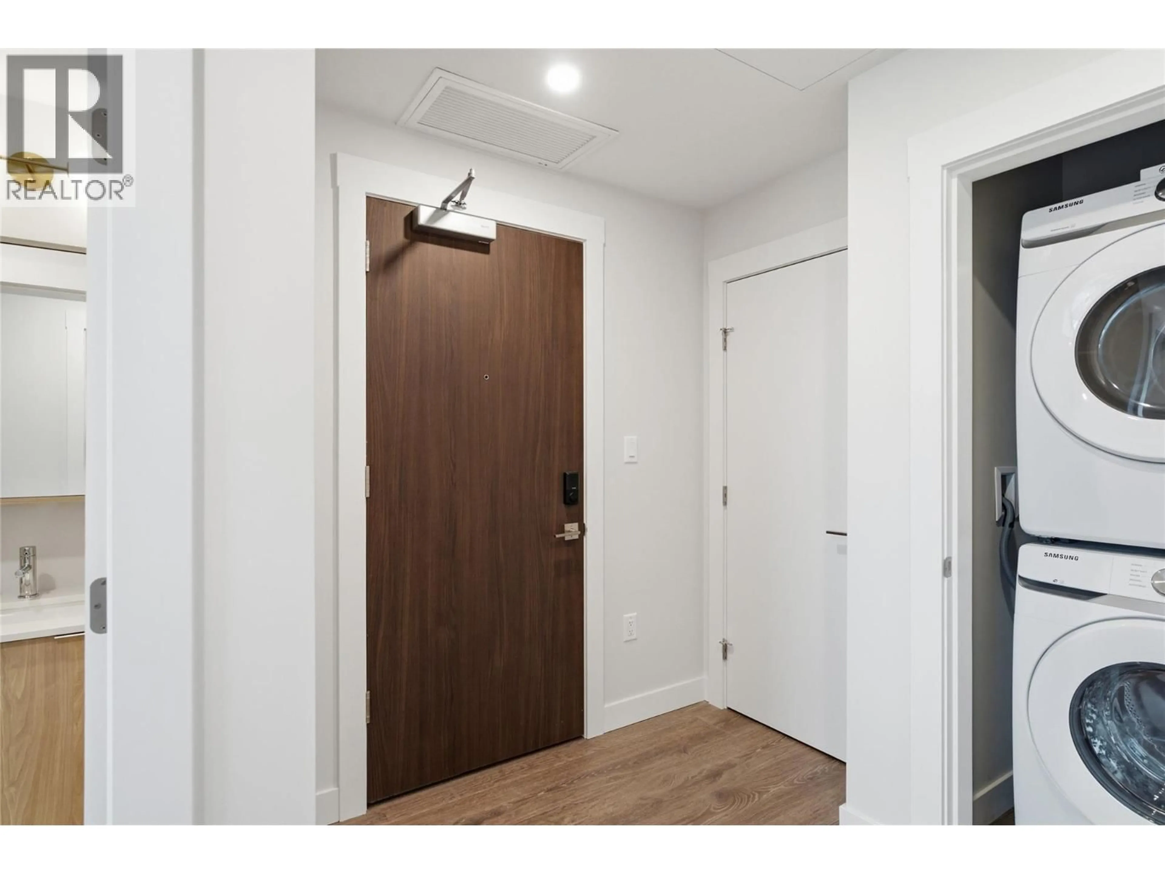 Indoor entryway for 1008 - 460 NICOLA STREET, Kamloops British Columbia V2C0N2