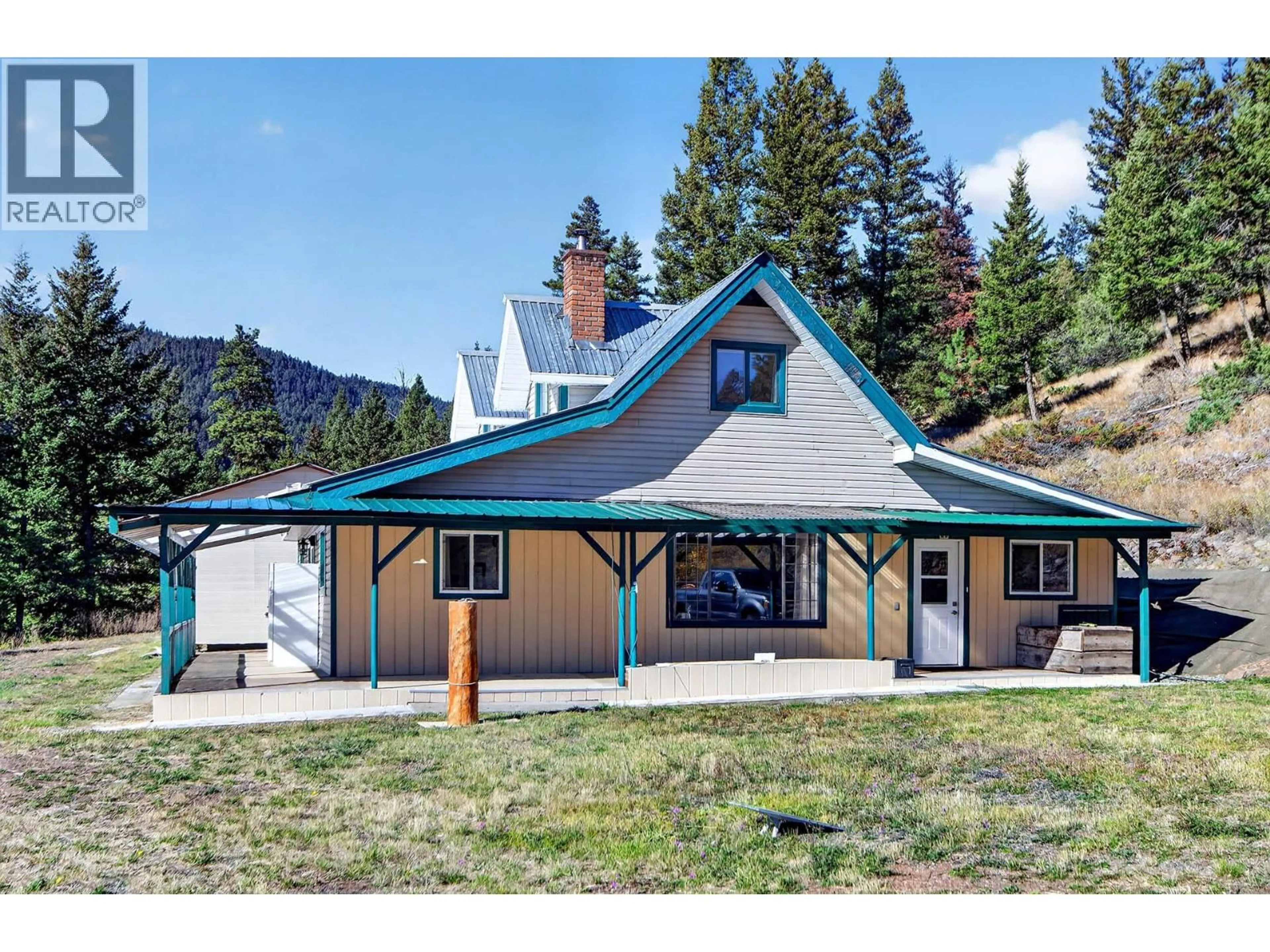 Home with vinyl exterior material, mountain view for 9524 TRANQUILLE CRISS CREEK ROAD, Kamloops British Columbia V2B6B8
