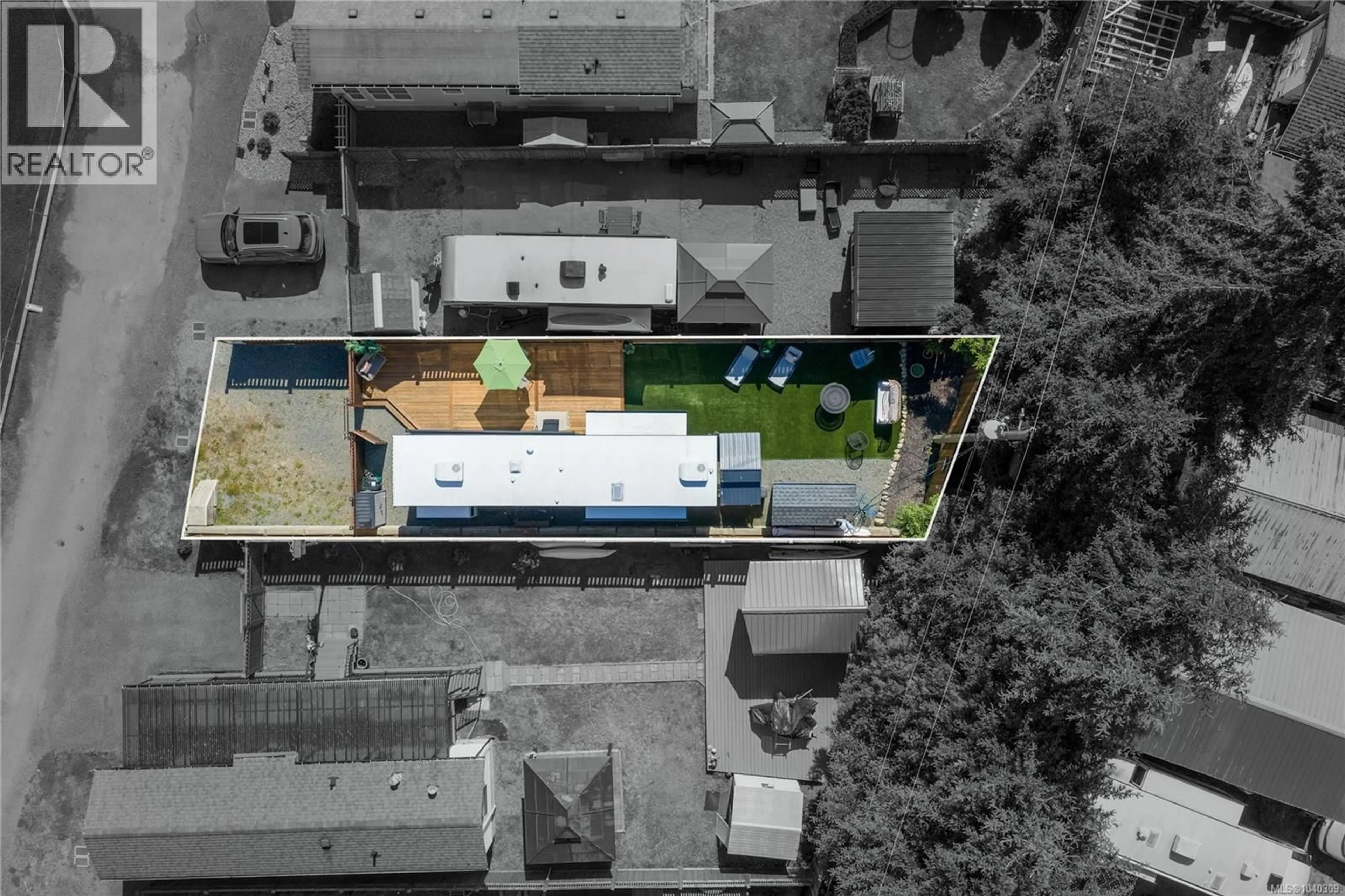 A pic from outside/outdoor area/front of a property/back of a property/a pic from drone, street for 4A - 8389 SA-SEEN-OS ROAD, Youbou British Columbia V0R3E1