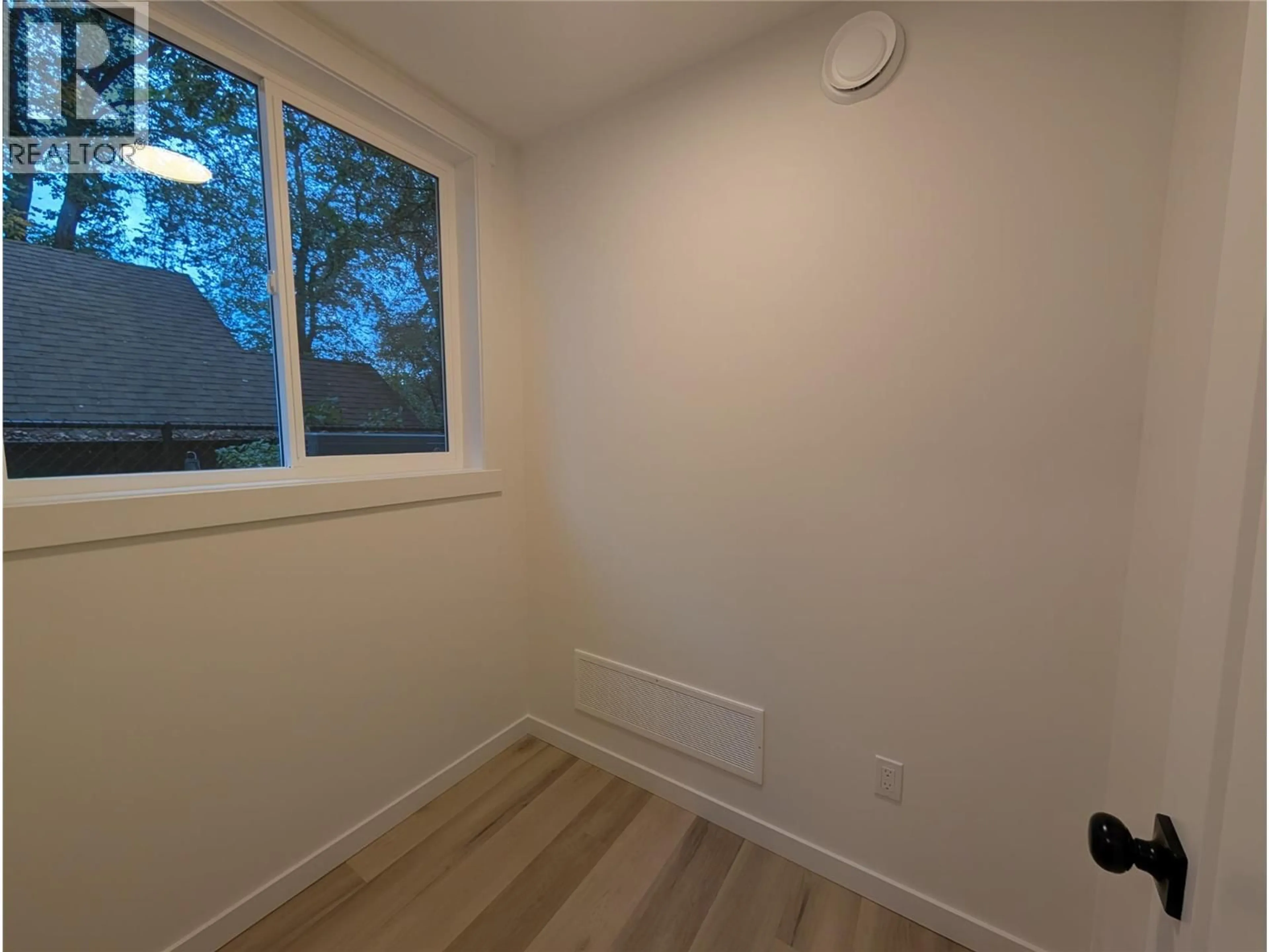 A pic of a room for 3 - 3602 PLEASANT VALLEY ROAD, Vernon British Columbia V1T4L6