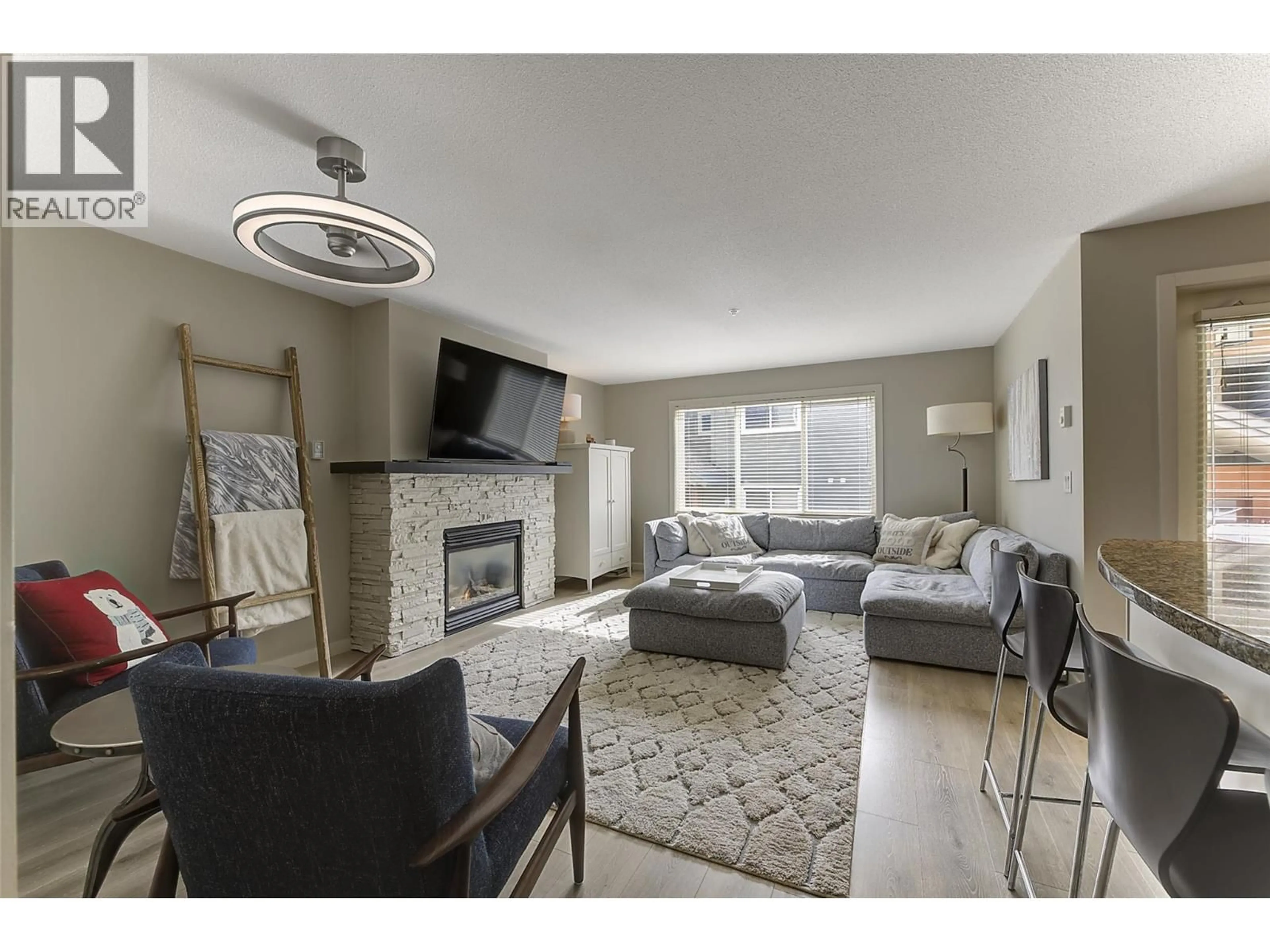 Living room with furniture, unknown for 14 - 5350 BIG WHITE ROAD, Big White British Columbia V1P1P3