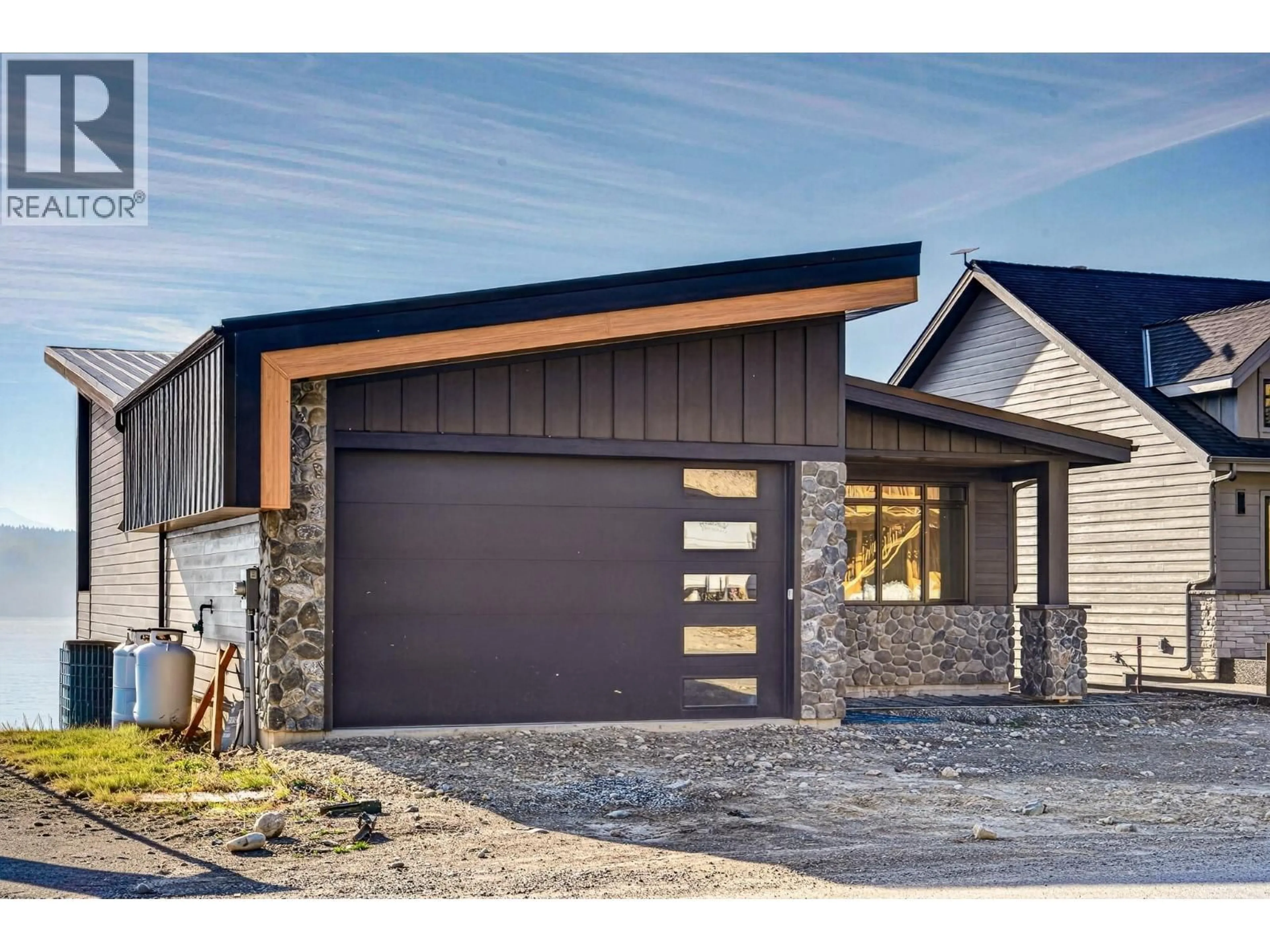Indoor garage for 1650 TERRACE DRIVE, Lake Koocanusa British Columbia V0B1T4