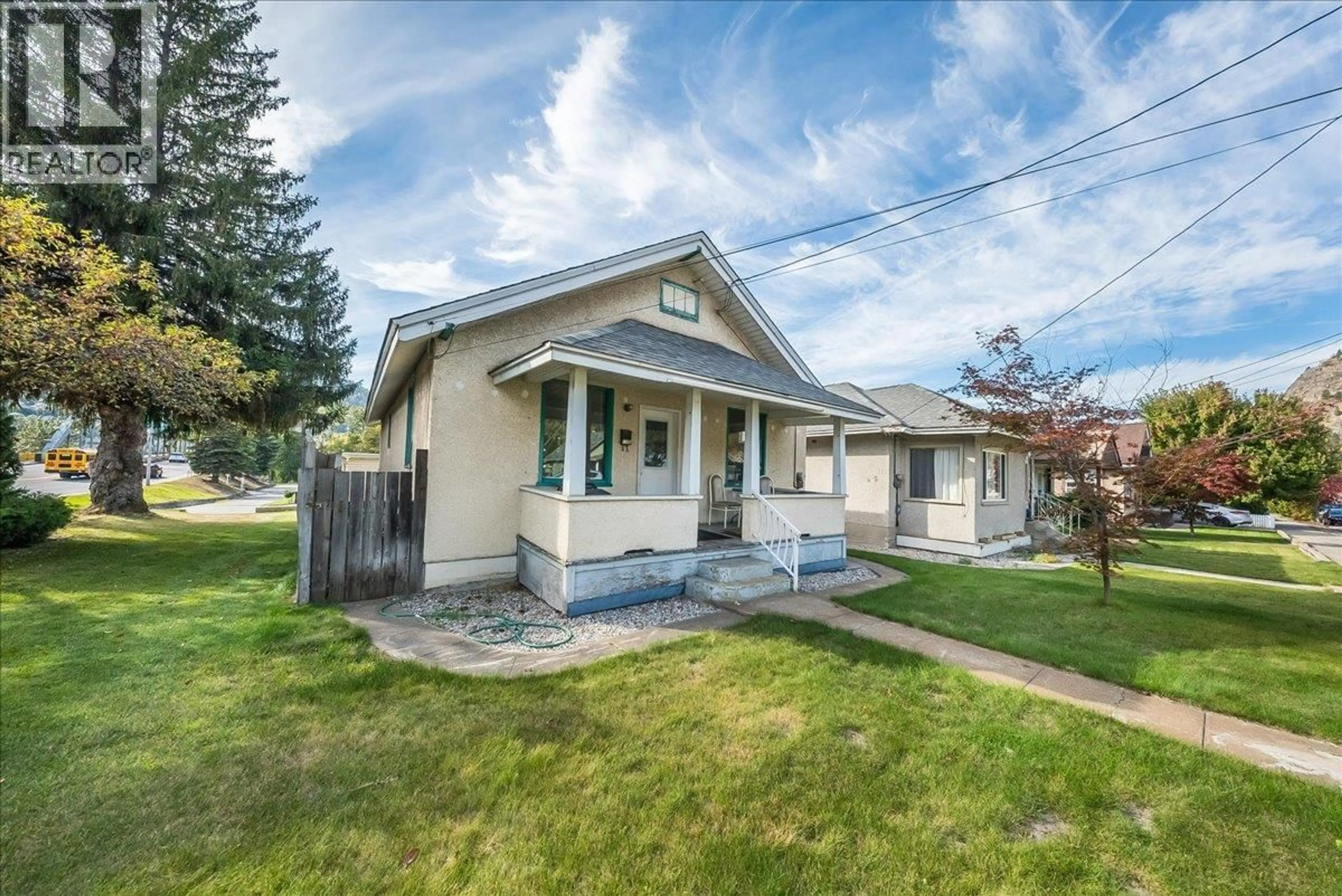 A pic from outside/outdoor area/front of a property/back of a property/a pic from drone, street for 1396 SECOND AVENUE, Trail British Columbia V1R1L9