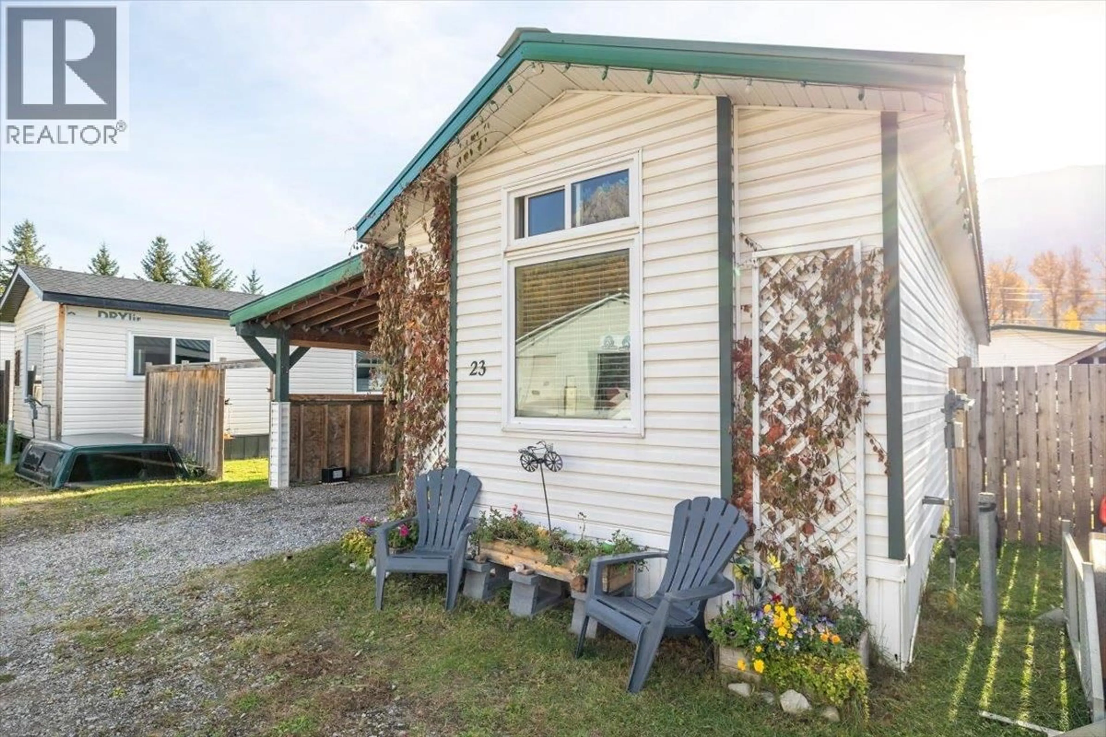 Patio, unknown for 23 - 2011 3 HIGHWAY, Hosmer British Columbia V0B1M5