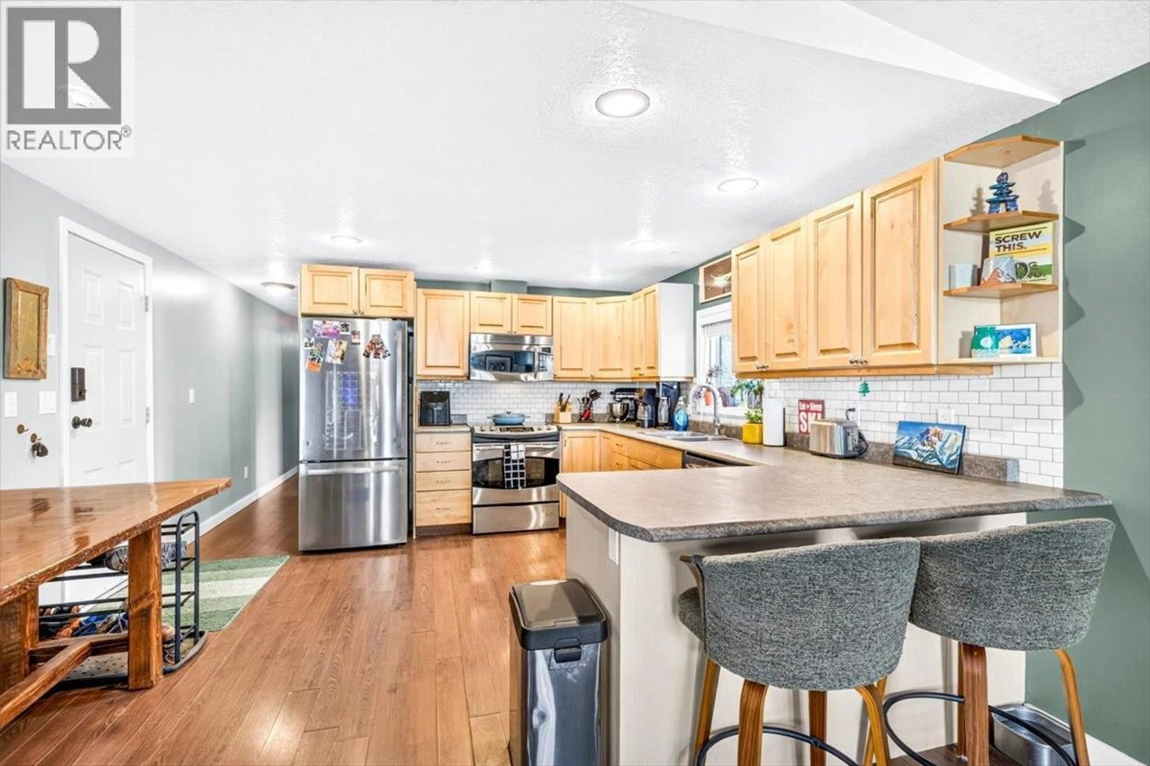 Open concept kitchen, unknown for 23 - 2011 3 HIGHWAY, Hosmer British Columbia V0B1M5
