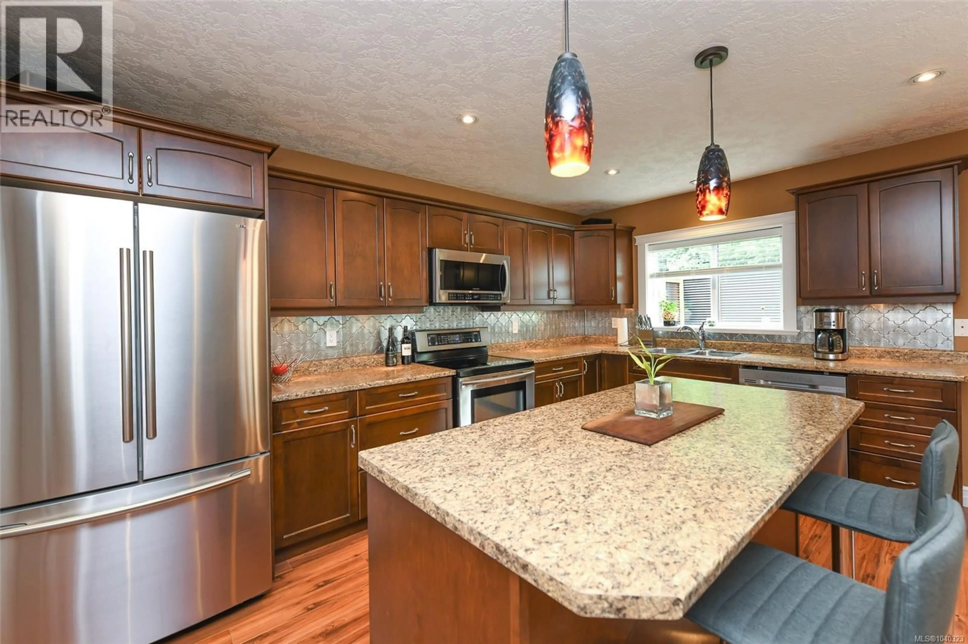 Open concept kitchen, unknown for 2452 AVRO ARROW DRIVE, Comox British Columbia V9M0A6