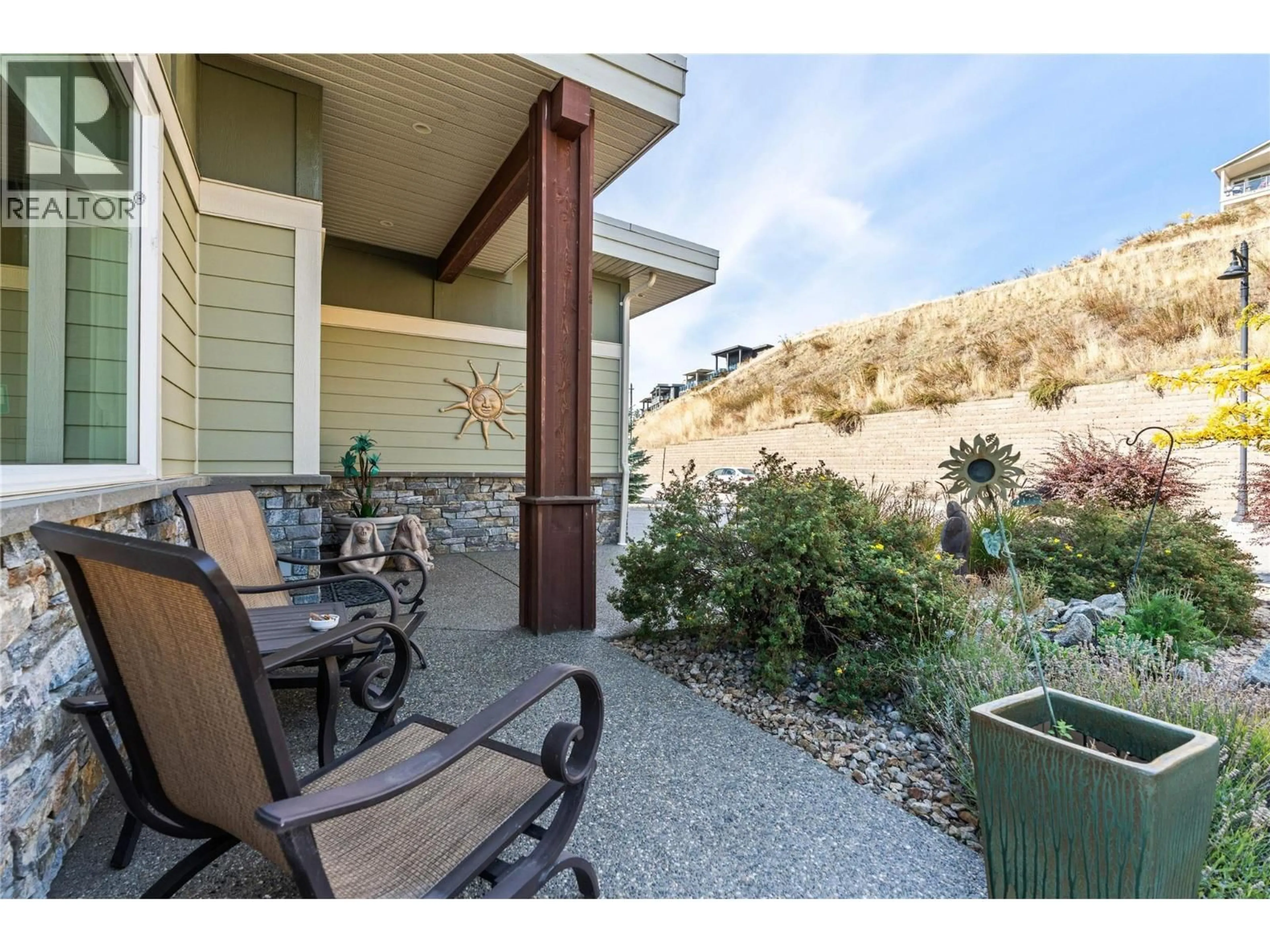 Patio, unknown for 8824 HAMPSHIRE CRESCENT, Vernon British Columbia V1H2K9
