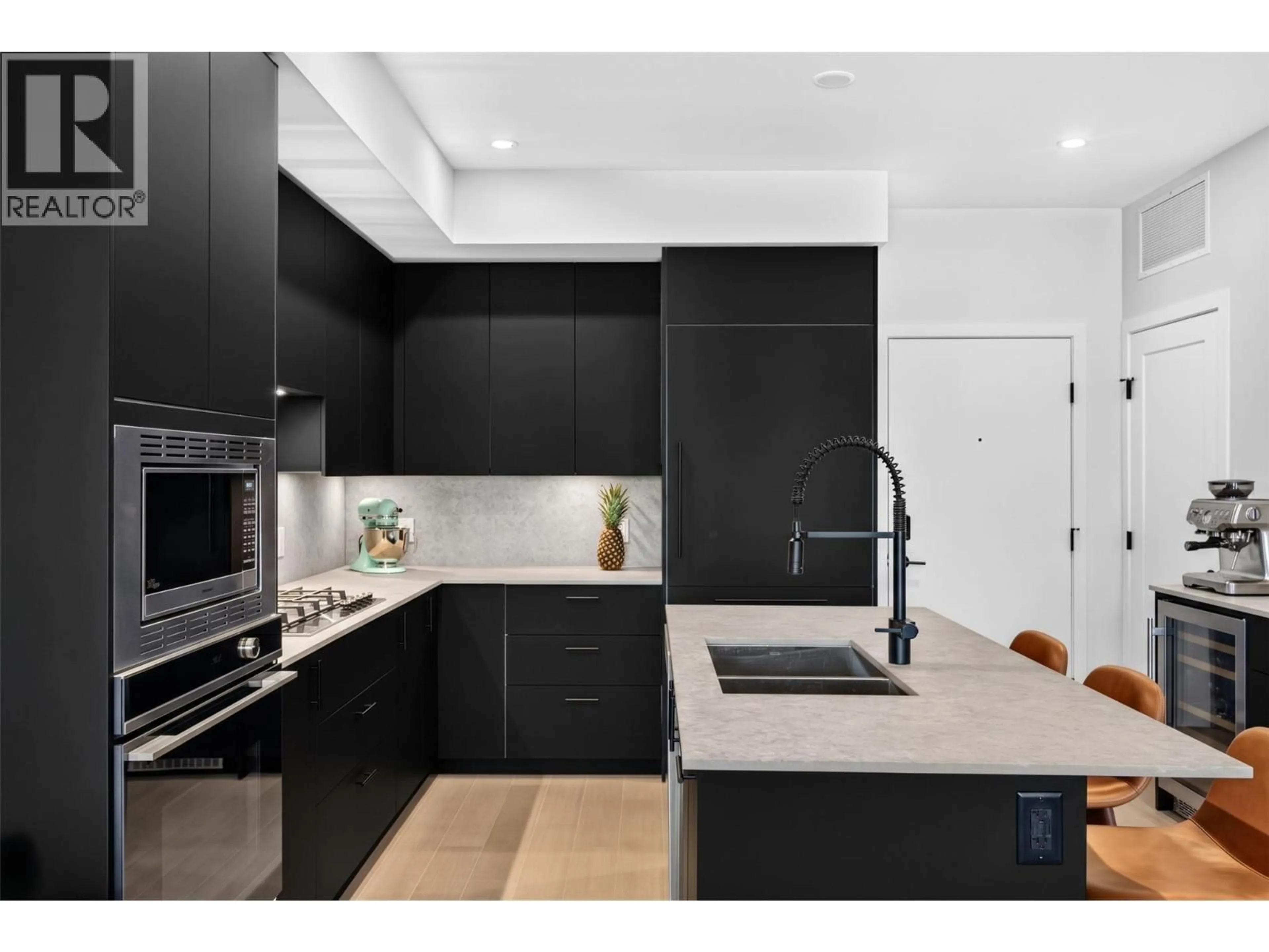Contemporary kitchen, ceramic/tile floor for 209 - 9652 BENCHLAND DRIVE, Lake Country British Columbia V4V1N3