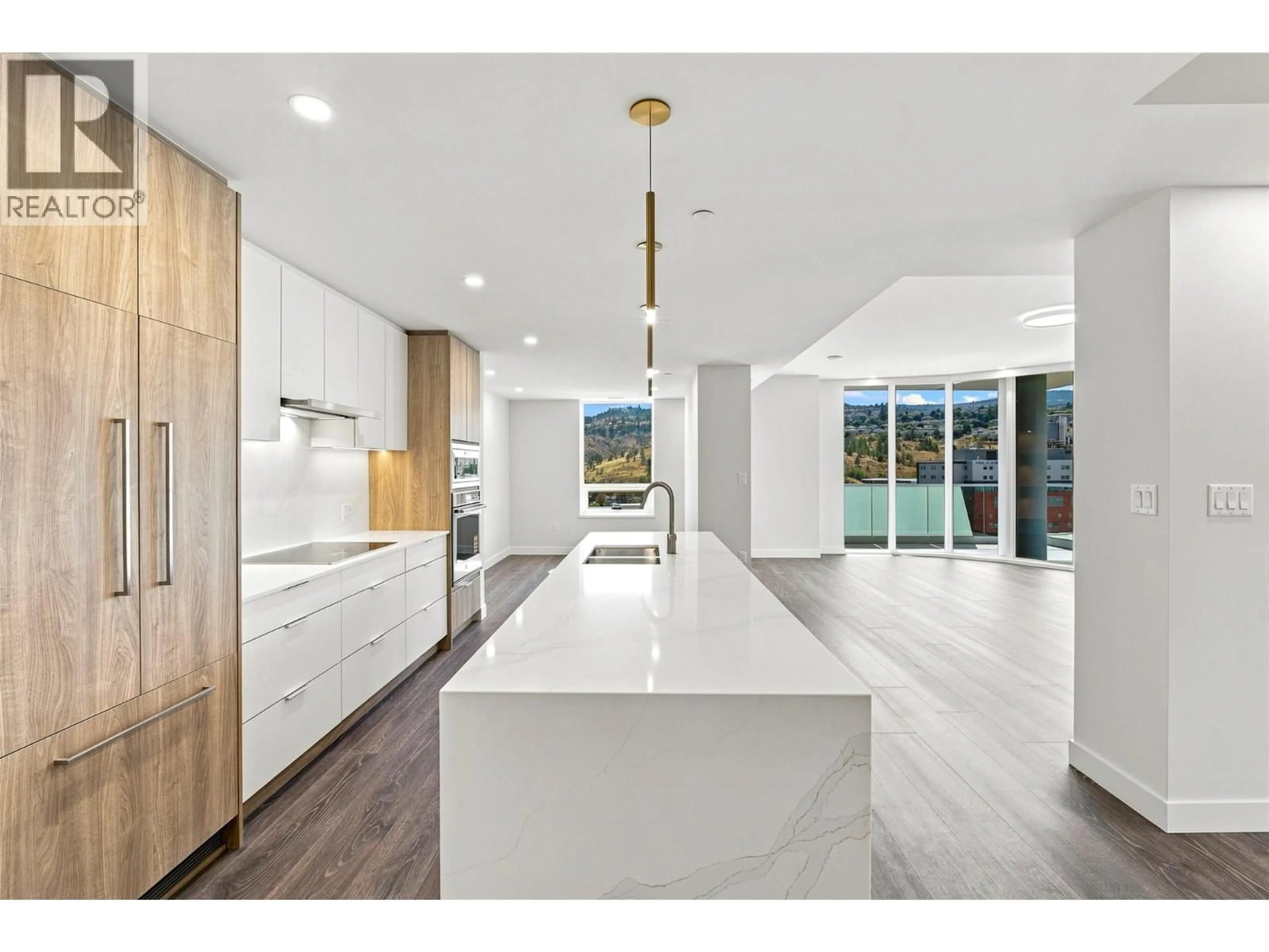 Open concept kitchen, ceramic/tile floor for 1905 - 460 NICOLA STREET, Kamloops British Columbia V2C0N2