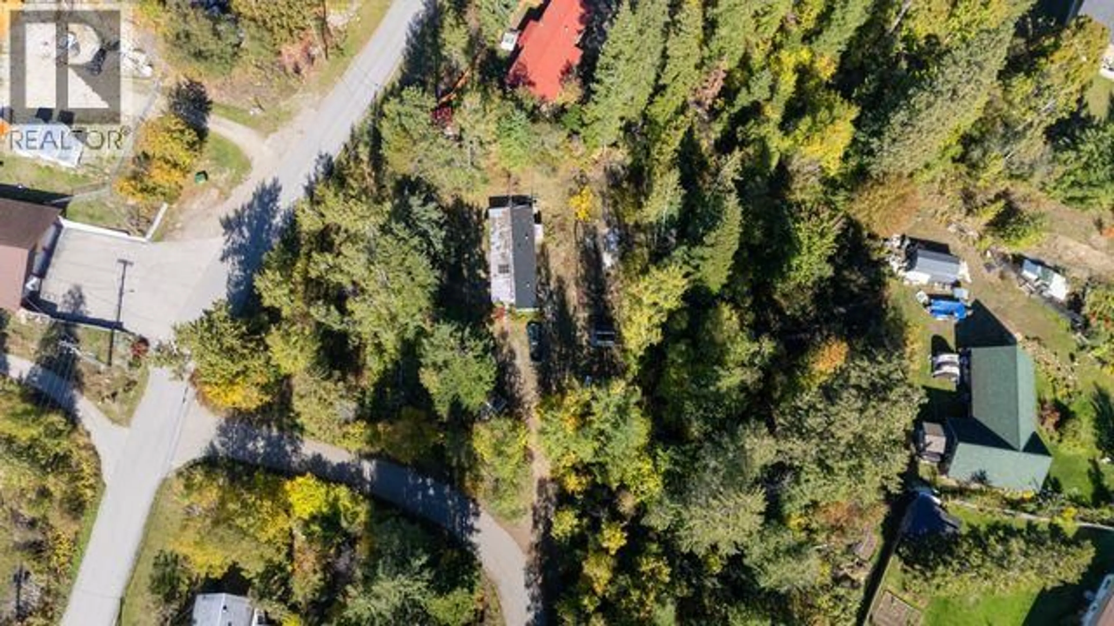 A pic from outside/outdoor area/front of a property/back of a property/a pic from drone, forest/trees view for 2701 LEECREST ROAD, Nelson British Columbia V1L6L1