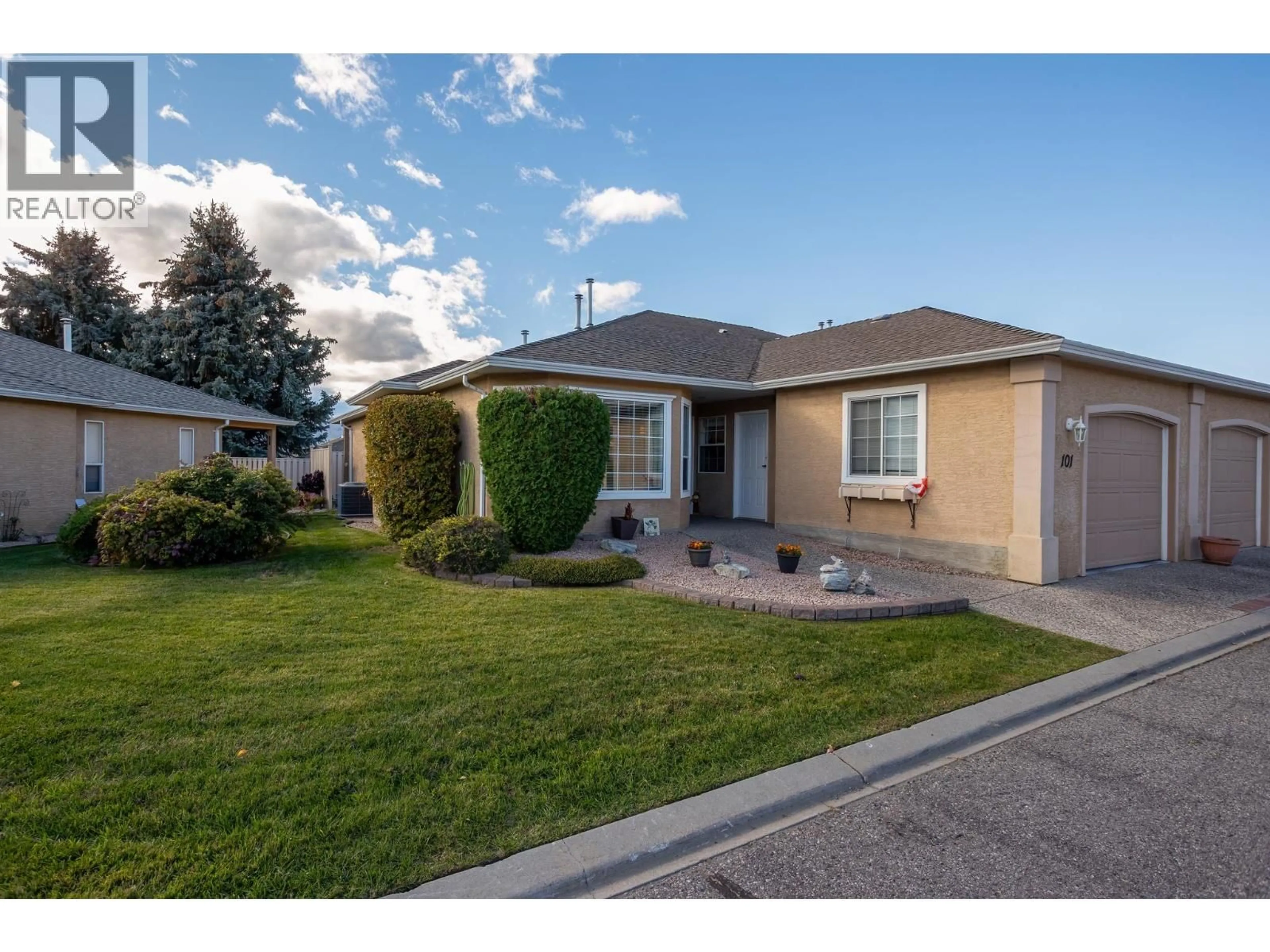 Home with vinyl exterior material, street for 101 - 2250 LOUIE DRIVE, Westbank British Columbia V4T2M6