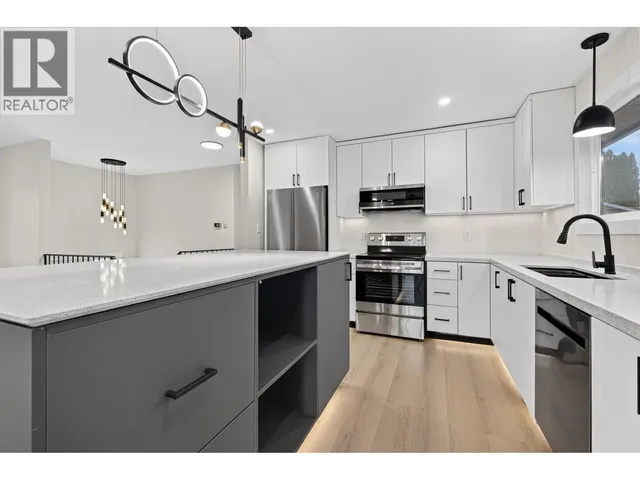 10551 SHERMAN DRIVE, Lake Country 5