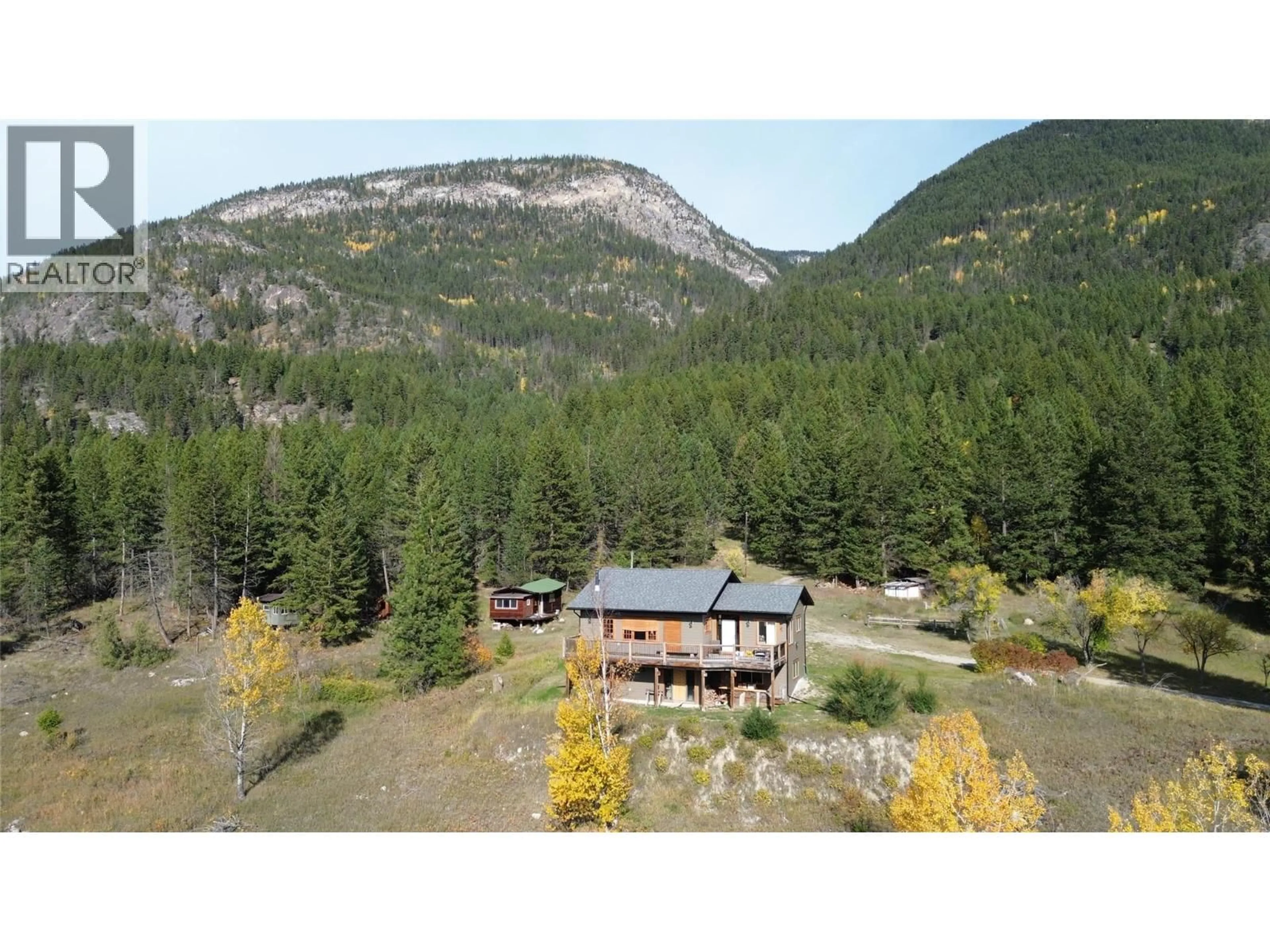 A pic from outside/outdoor area/front of a property/back of a property/a pic from drone, mountain view for 2660 95 HIGHWAY, Brisco British Columbia V0A1B0