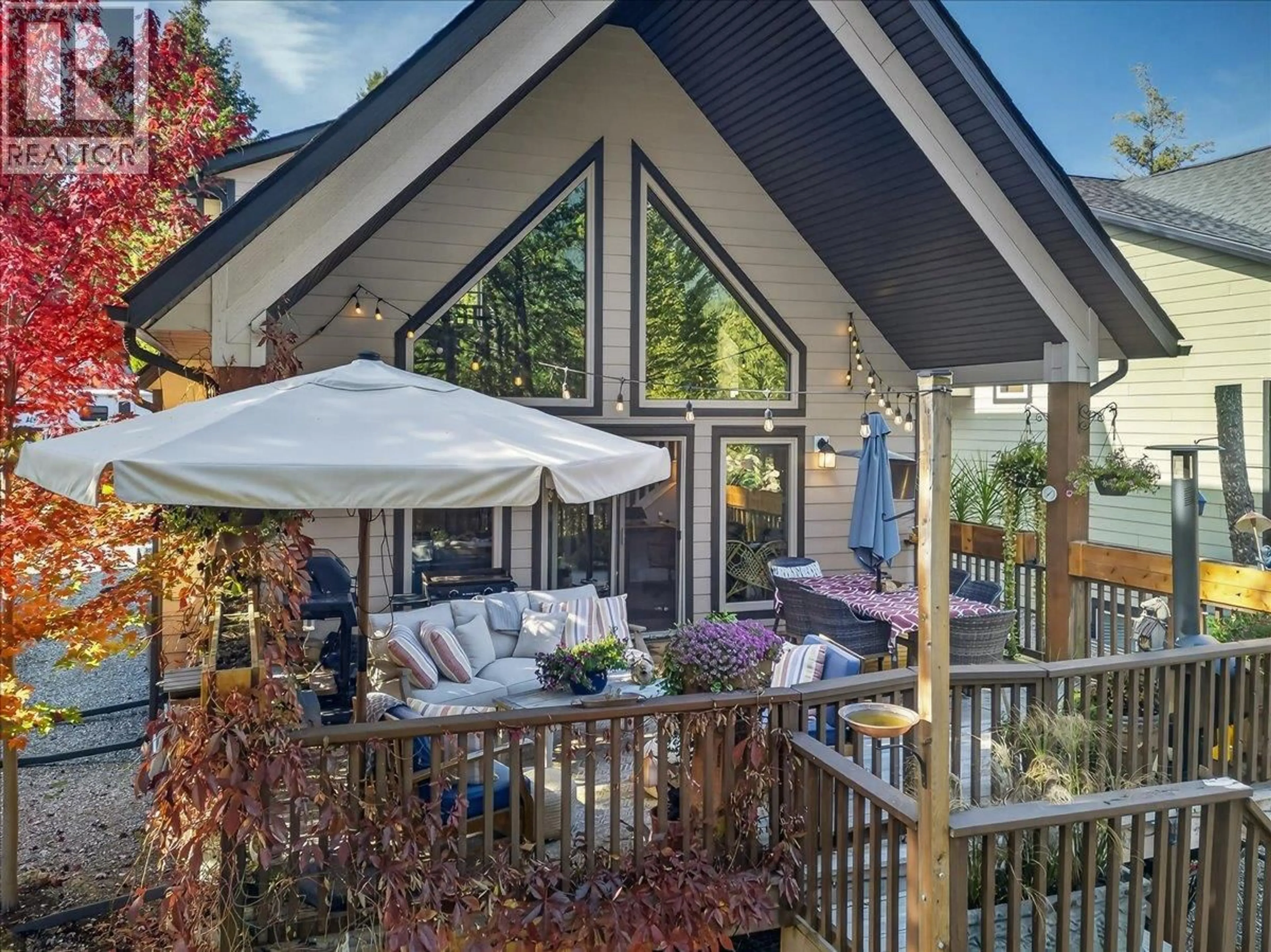 Patio, mountain view for 78 - 4868 RIVERVIEW DRIVE, Edgewater British Columbia V0A1E0