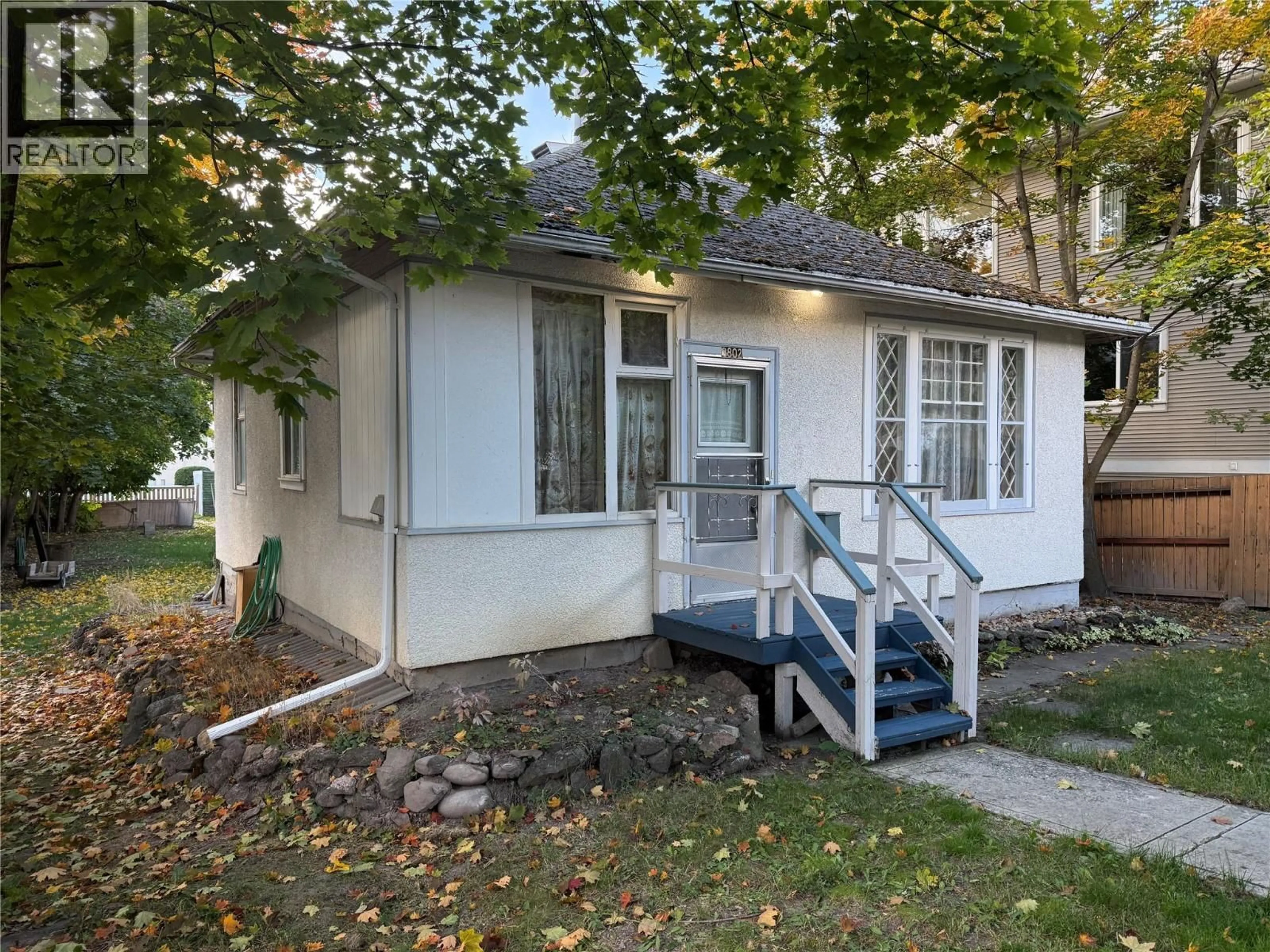 Home with vinyl exterior material, street for 3802 32 AVENUE, Vernon British Columbia V1T2N3