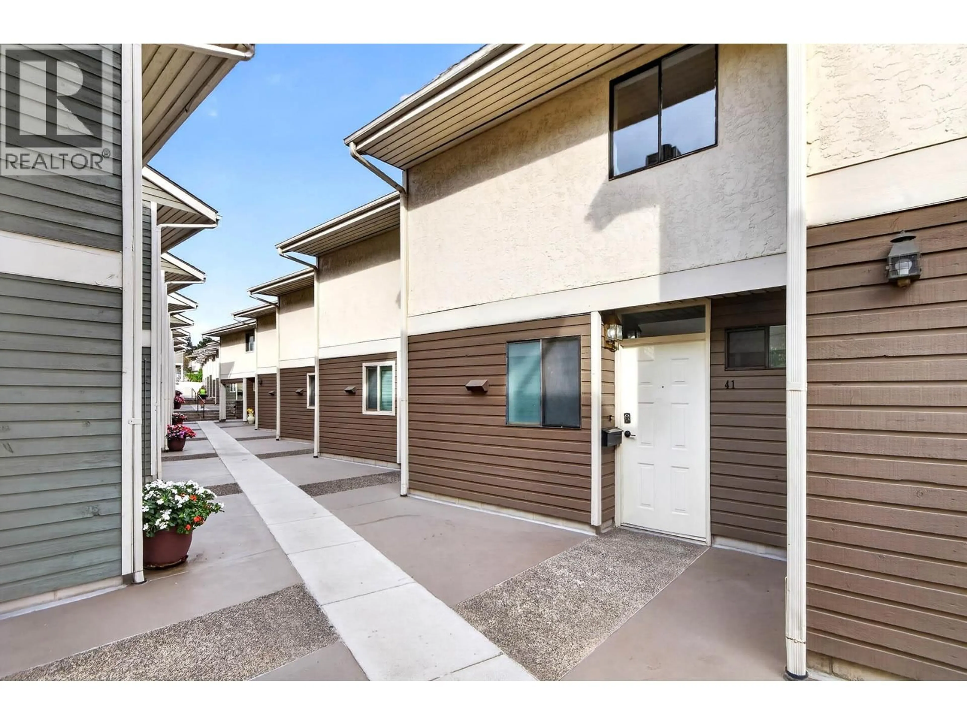 Patio, street for 41 - 145 NICOLA STREET, Kamloops British Columbia V2C2P2