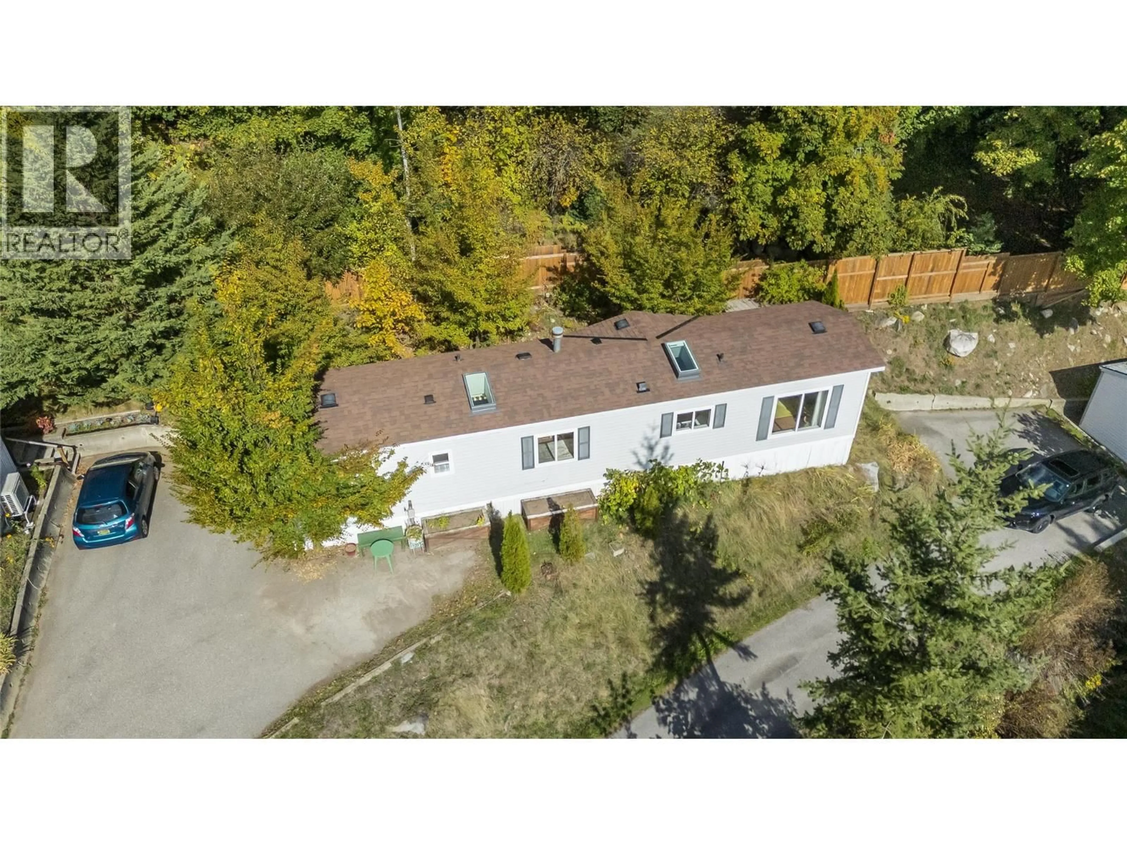 A pic from outside/outdoor area/front of a property/back of a property/a pic from drone, street for 30 - 739 HIGHWAY 3A HIGHWAY, Nelson British Columbia V1L6M4