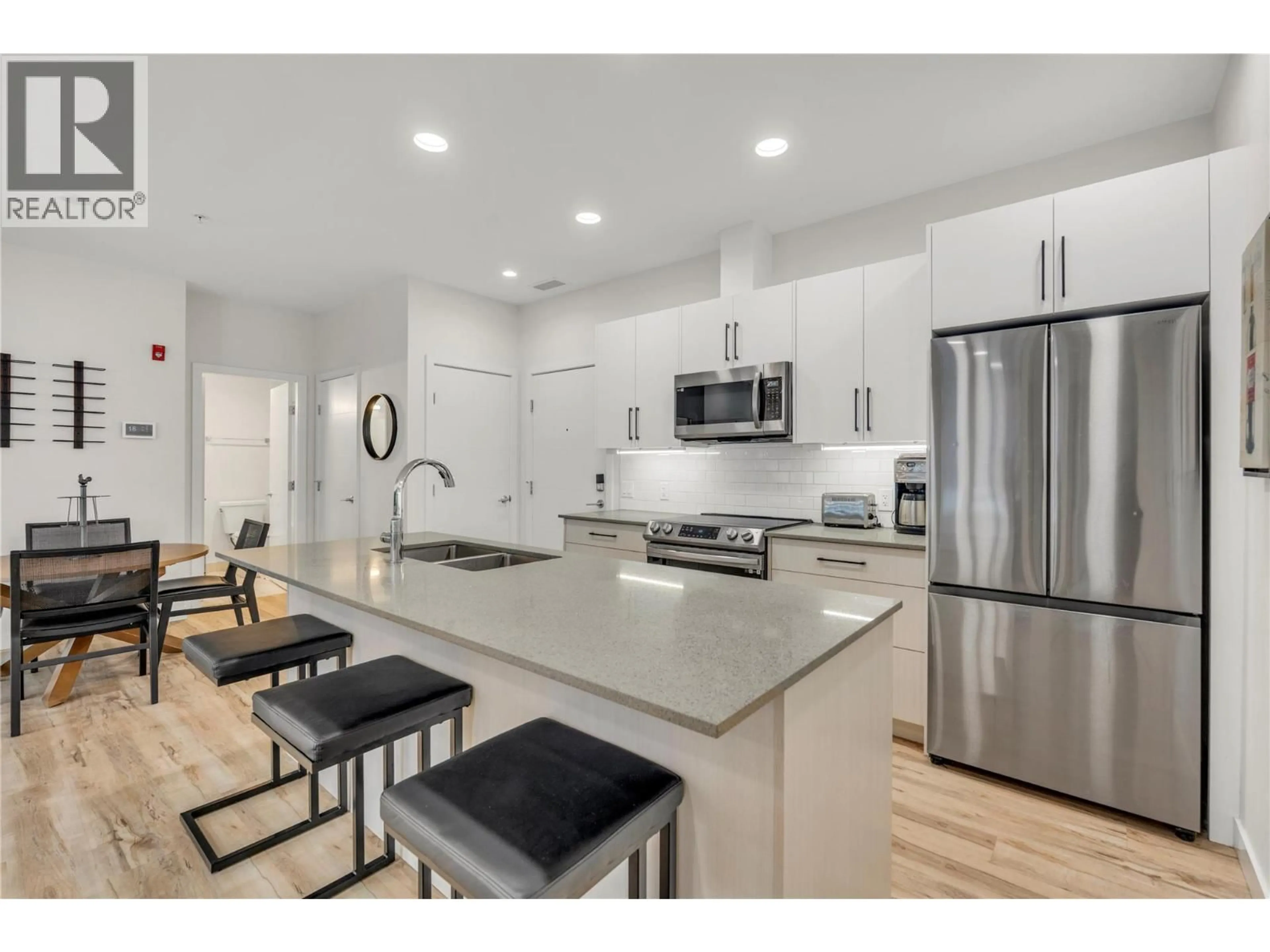 Open concept kitchen, unknown for 113 - 13417 LAKESHORE DRIVE, Summerland British Columbia V0H1Z1