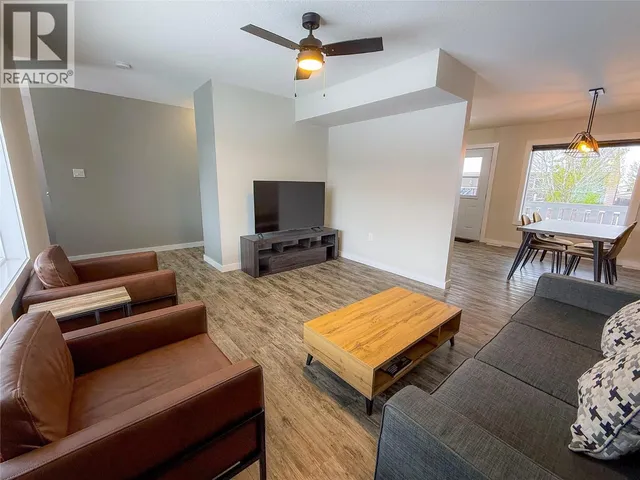 LORAN DRIVE, Dawson Creek 2