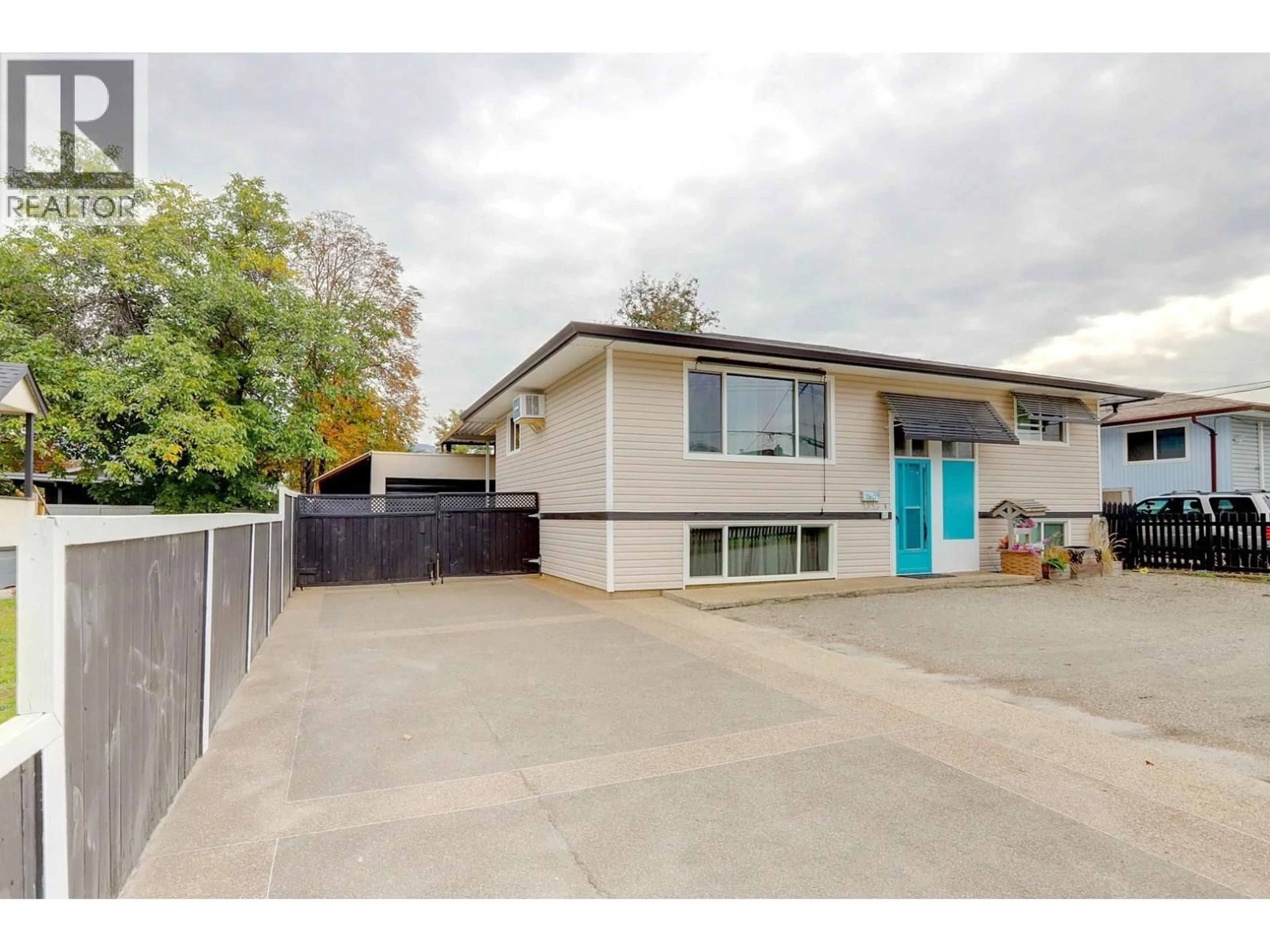 A pic from outside/outdoor area/front of a property/back of a property/a pic from drone, street for 2603 41 STREET, Vernon British Columbia V1T6J9