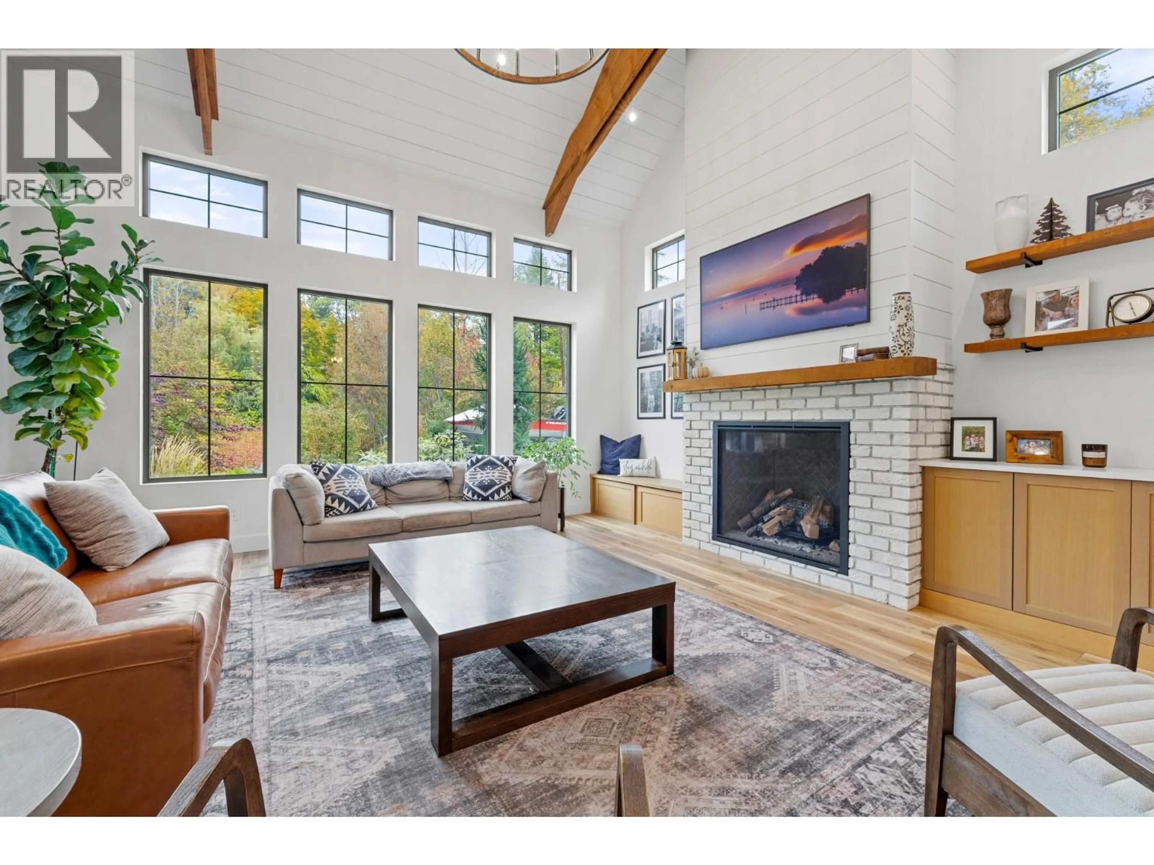 Living room with furniture, unknown for 2475 MAQUINNA ROAD, Kelowna British Columbia V1W2R9