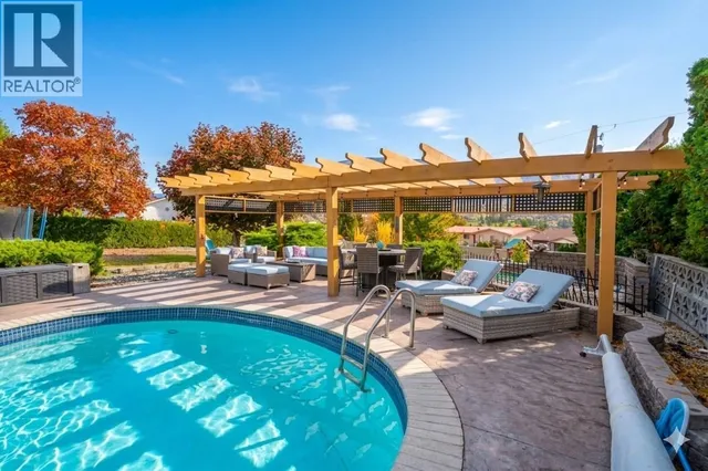 6521 BELLEVUE DRIVE, Oliver 2