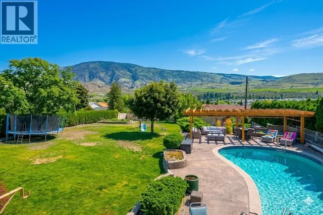 6521 BELLEVUE DRIVE, Oliver 4