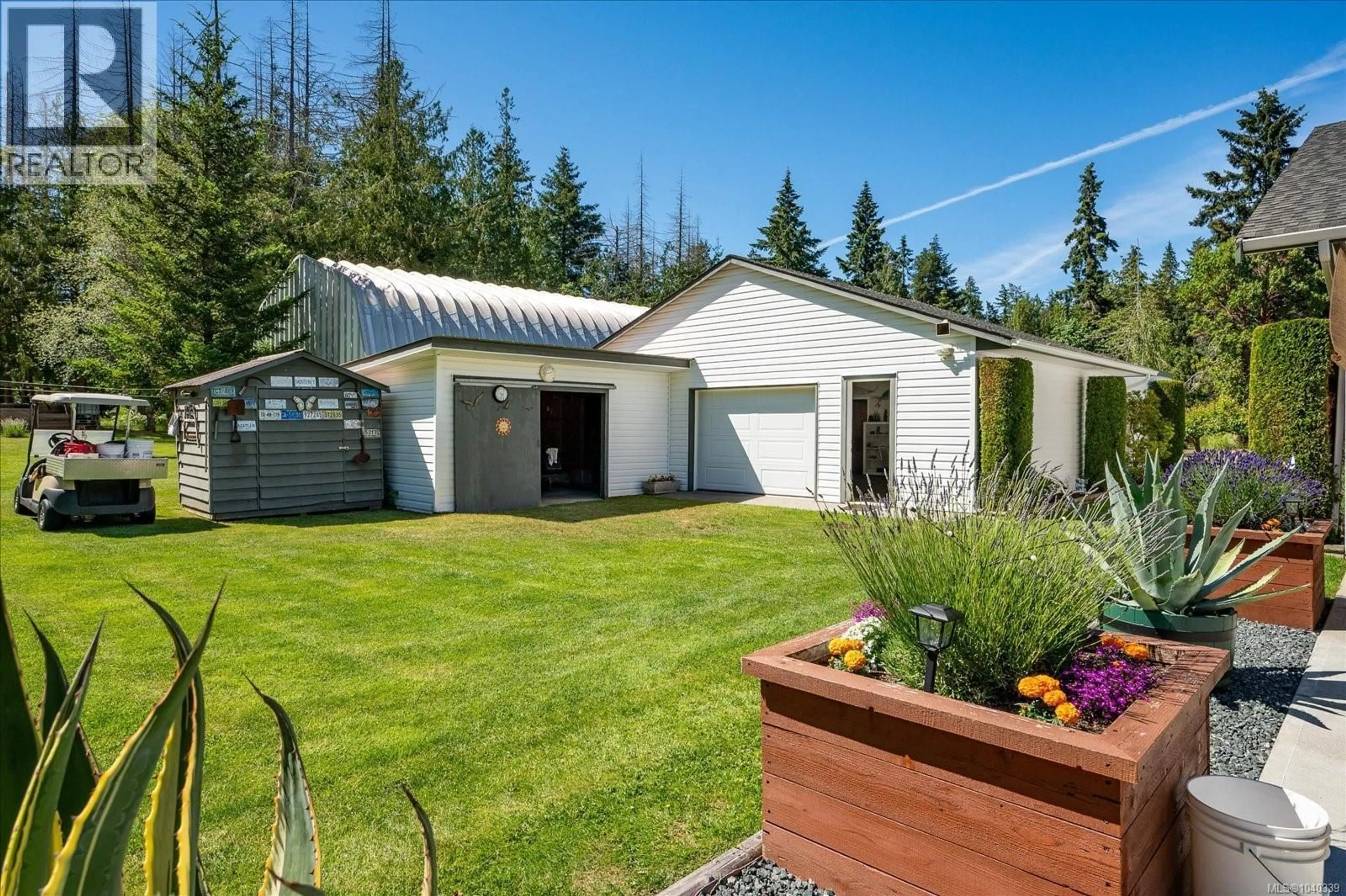 Home with vinyl exterior material, unknown for 1099 POPHAM ROAD, Parksville British Columbia V9P2T3