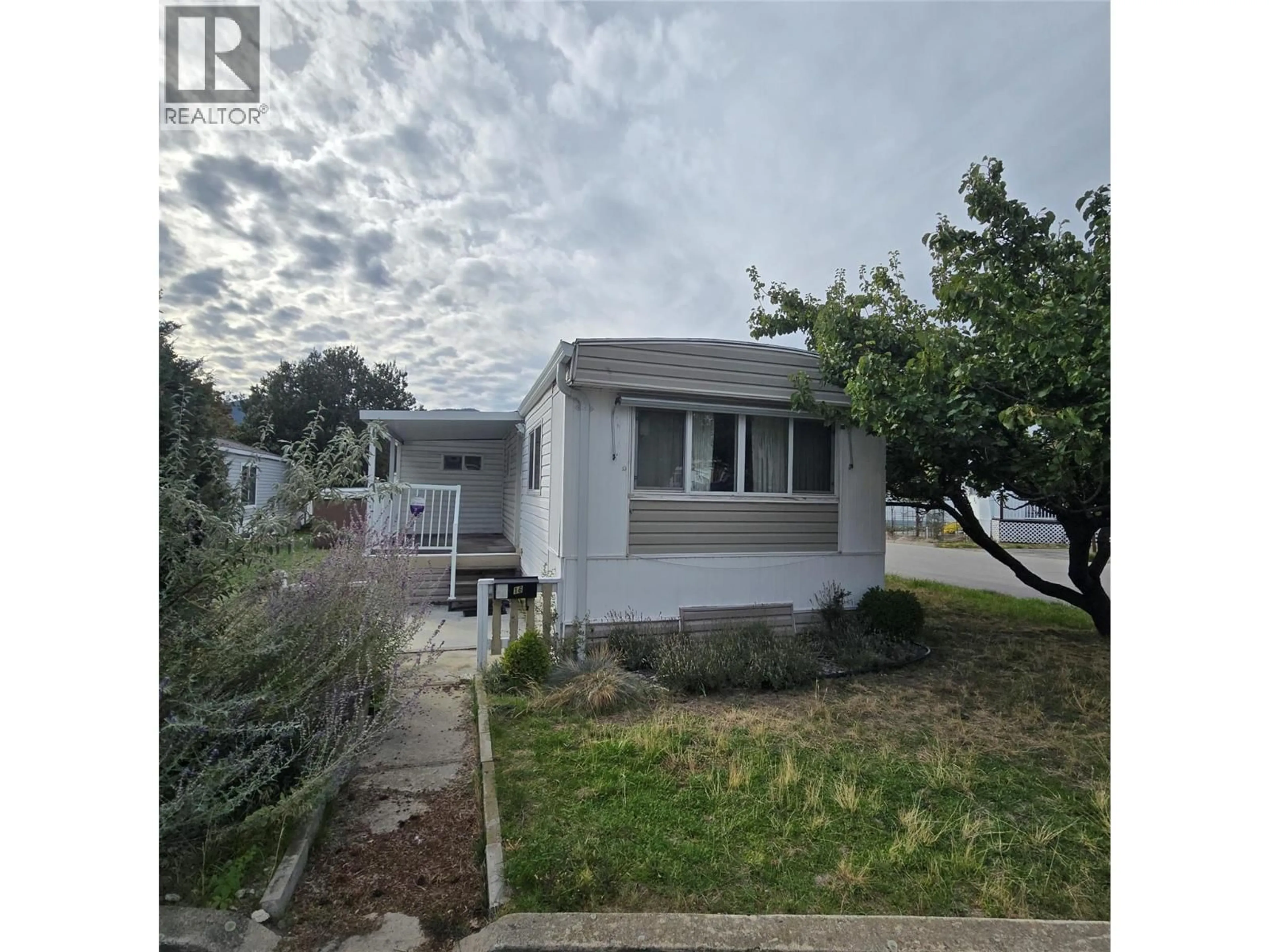 Unknown for 16 - 197 DAUPHIN AVENUE, Penticton British Columbia V2A3S3