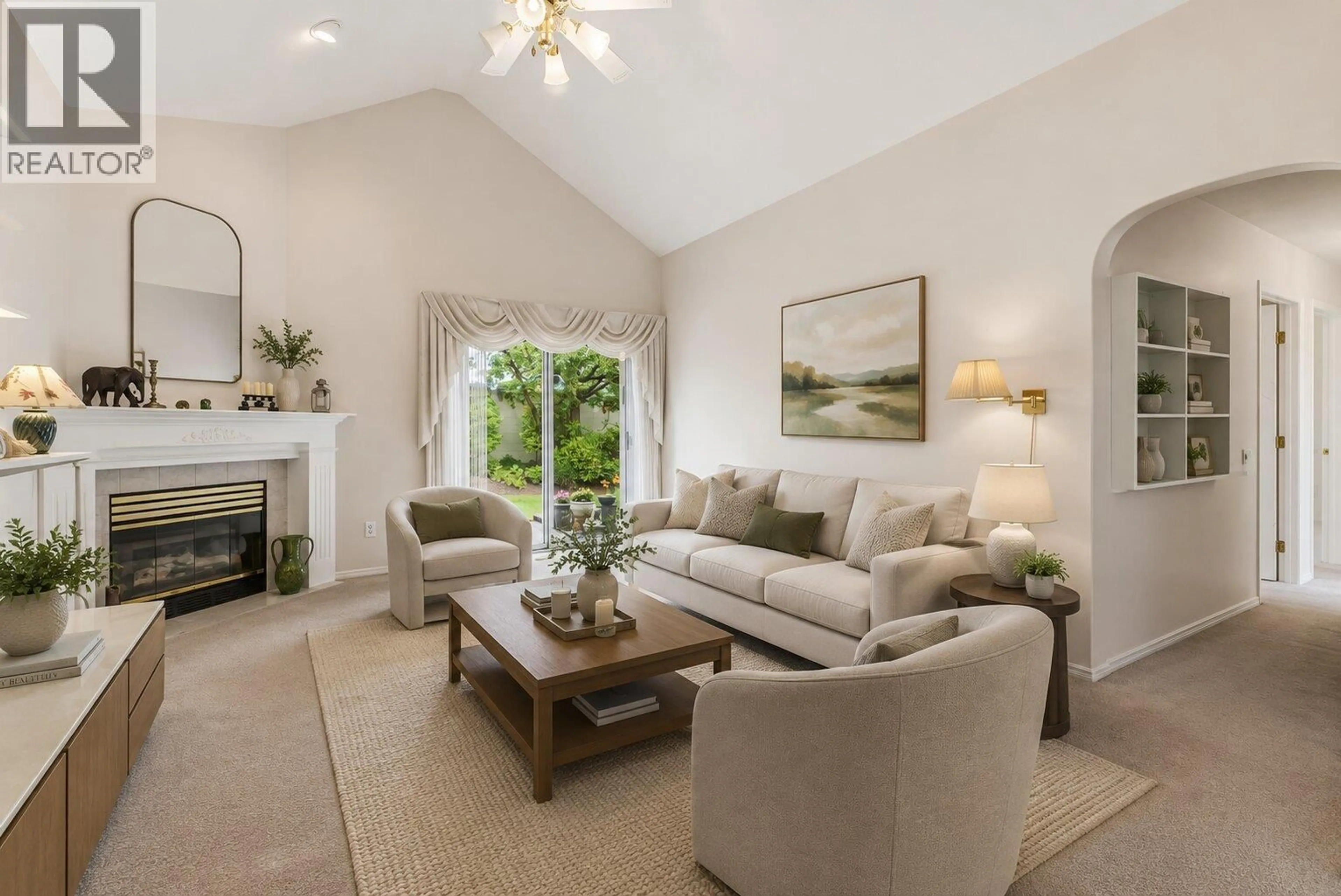 Living room with furniture, unknown for 212 - 650 LEXINGTON DRIVE, Kelowna British Columbia V1W3B6