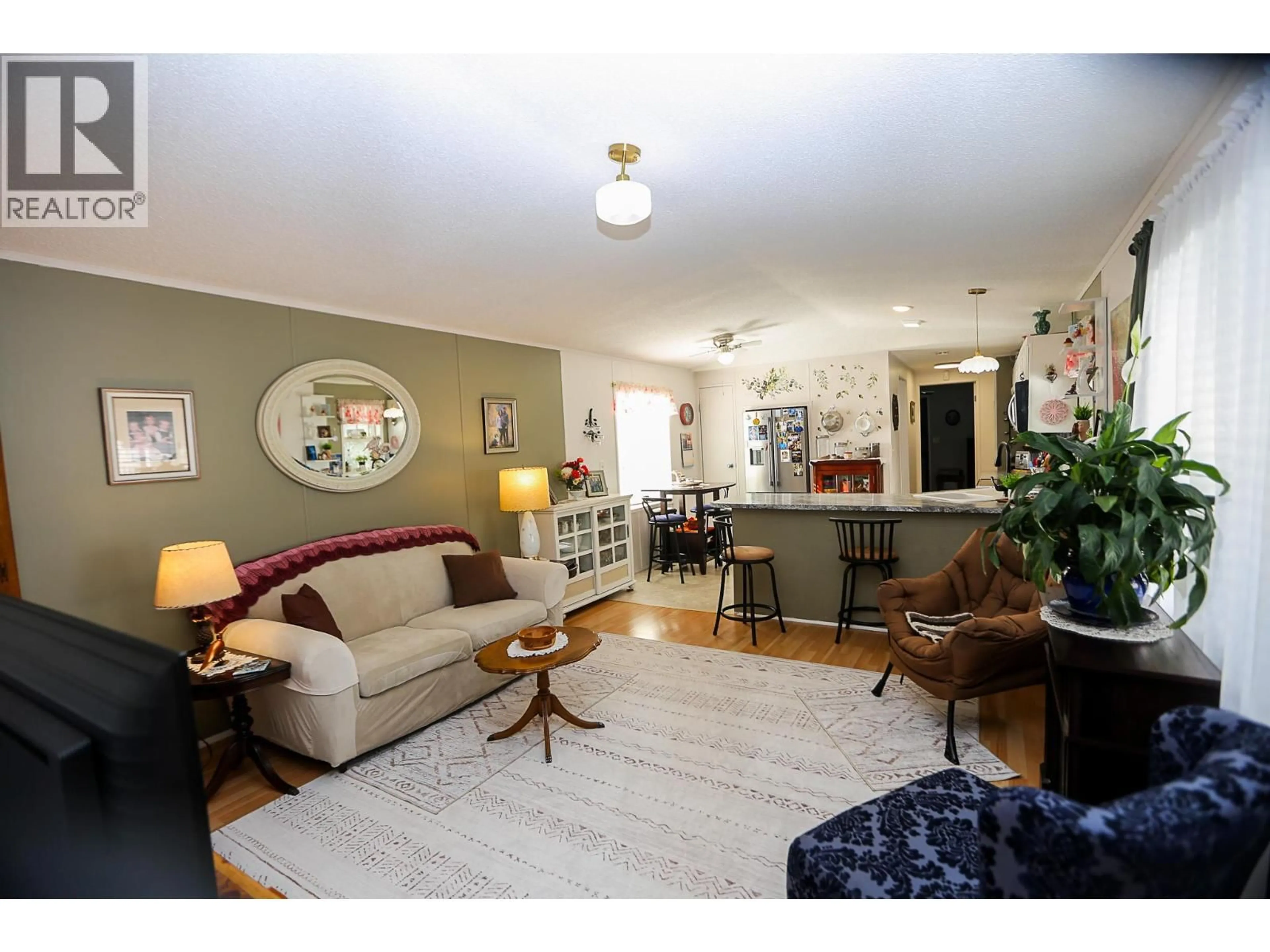 Living room with furniture, unknown for 31 - 4510 POWER ROAD, Barriere British Columbia V0E1E0