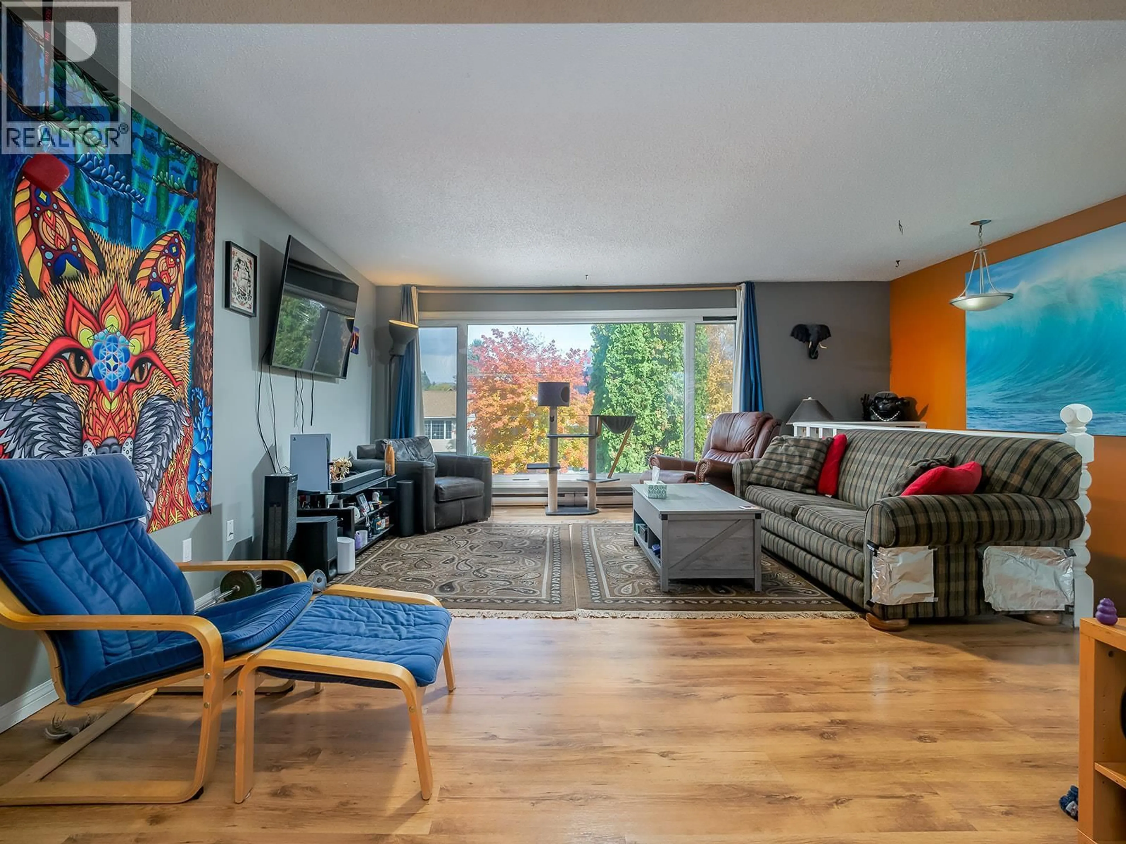 Living room with furniture, unknown for 526 12TH STREET, Golden British Columbia V0A1H0