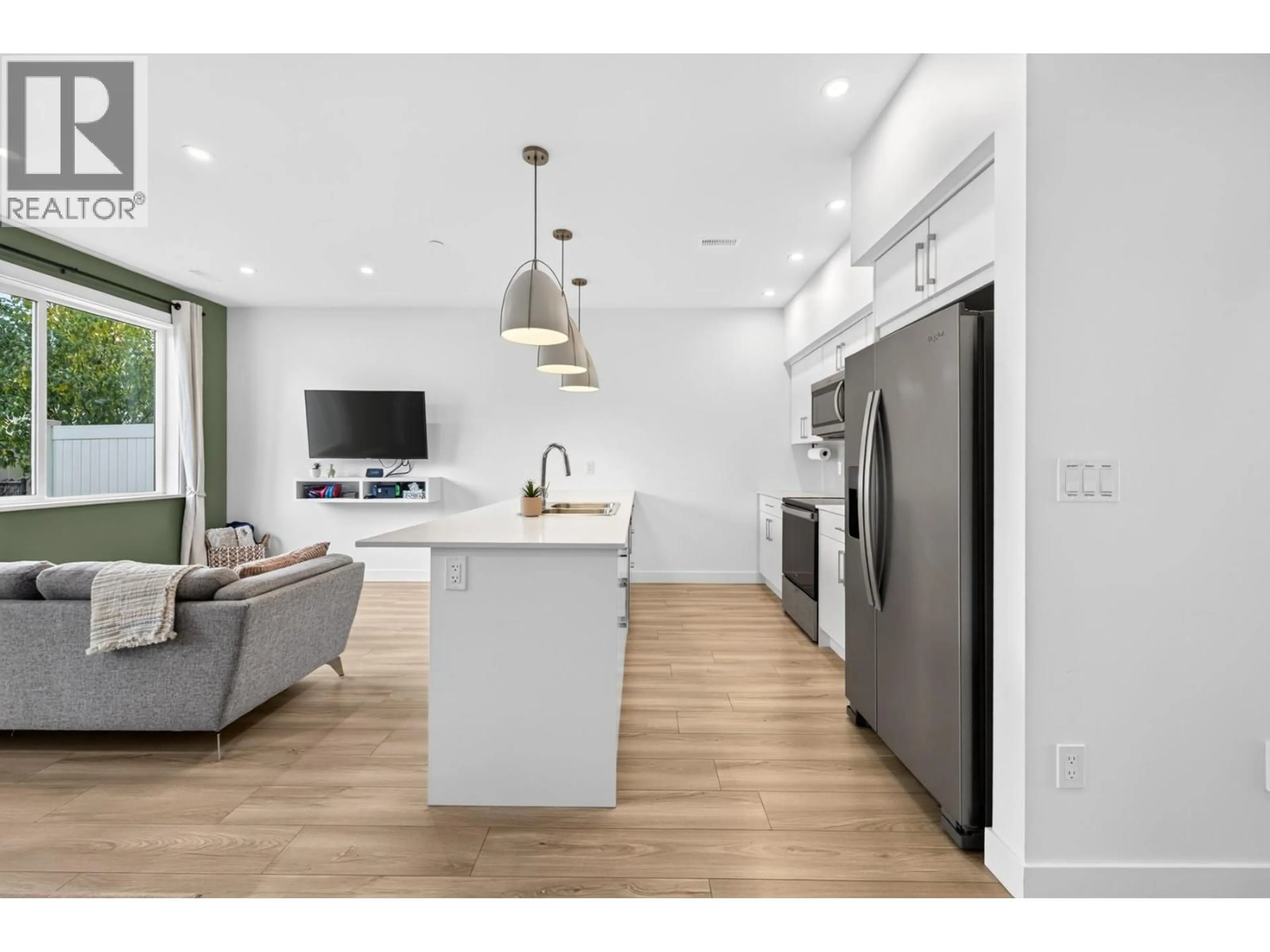 Open concept kitchen, unknown for 102 - 8960 DALLAS DRIVE, Kamloops British Columbia V2C0K8