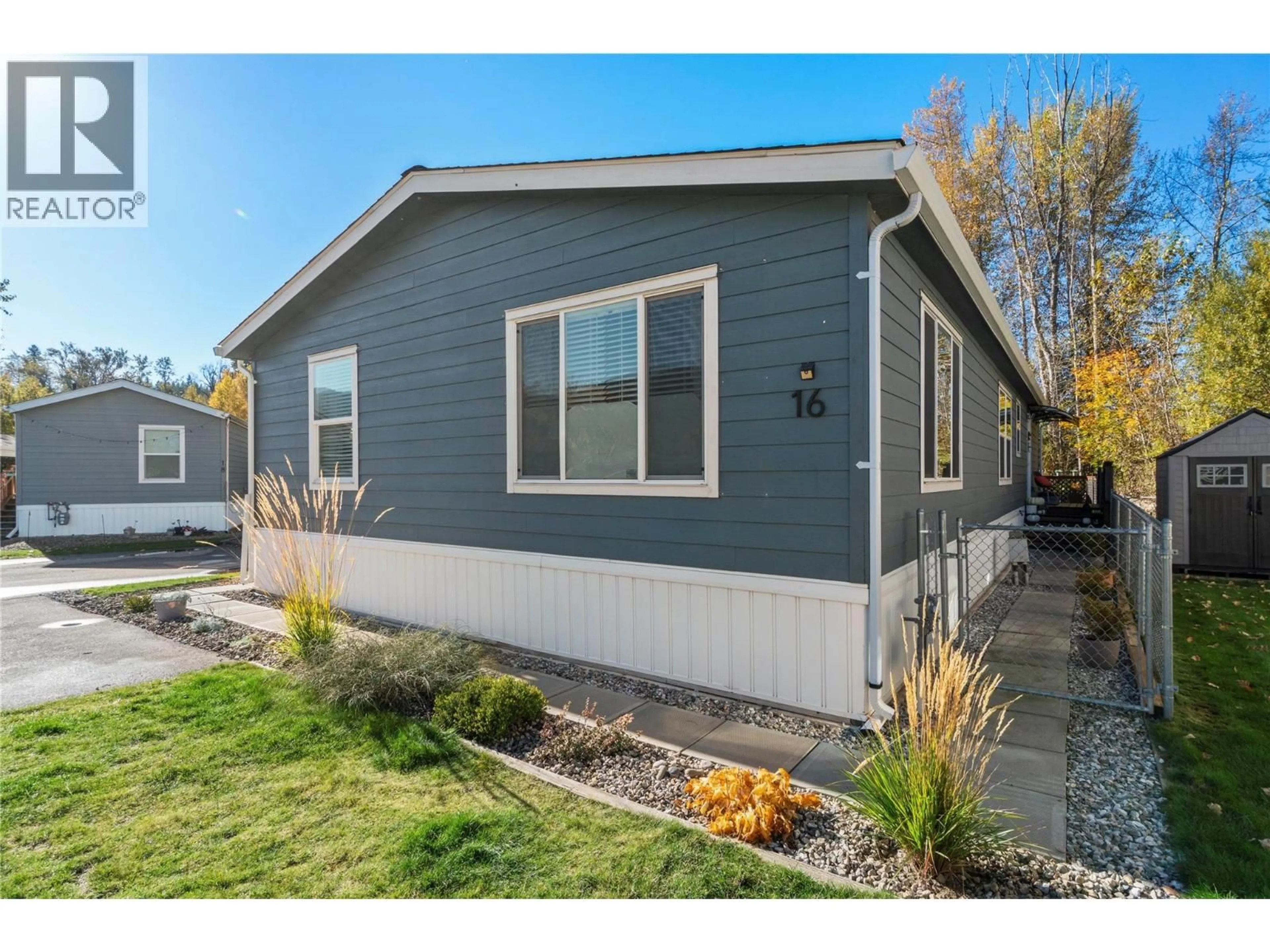 Home with vinyl exterior material, street for 16 - 4811 10A AVENUE, Salmon Arm British Columbia V1E1C5