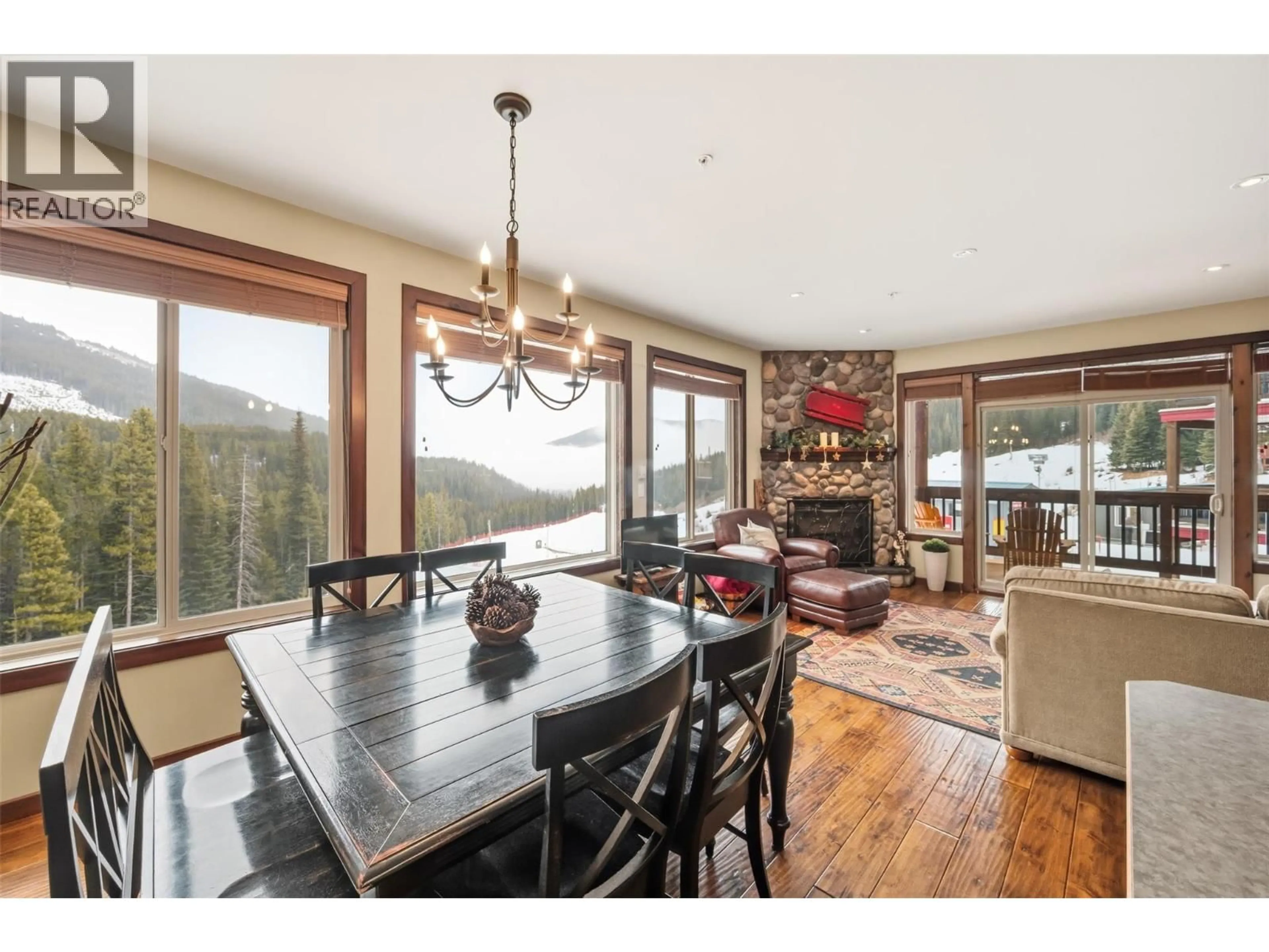 Dining room, wood/laminate floor for 31 - 360 STRAYHORSE ROAD, Apex Mountain British Columbia V2A0E2