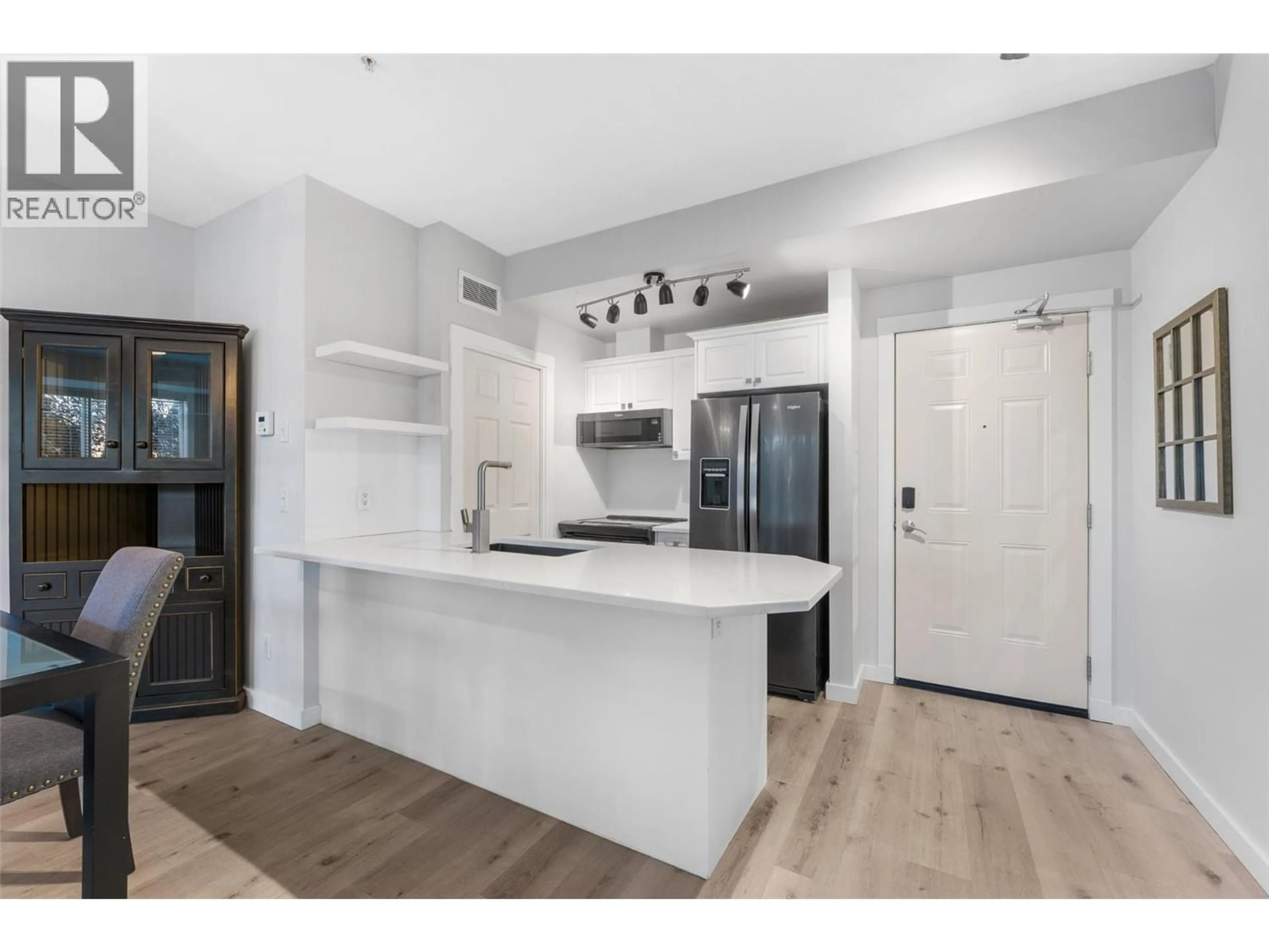 Open concept kitchen, unknown for 111 - 3550 WOODSDALE ROAD, Lake Country British Columbia V4V2P5
