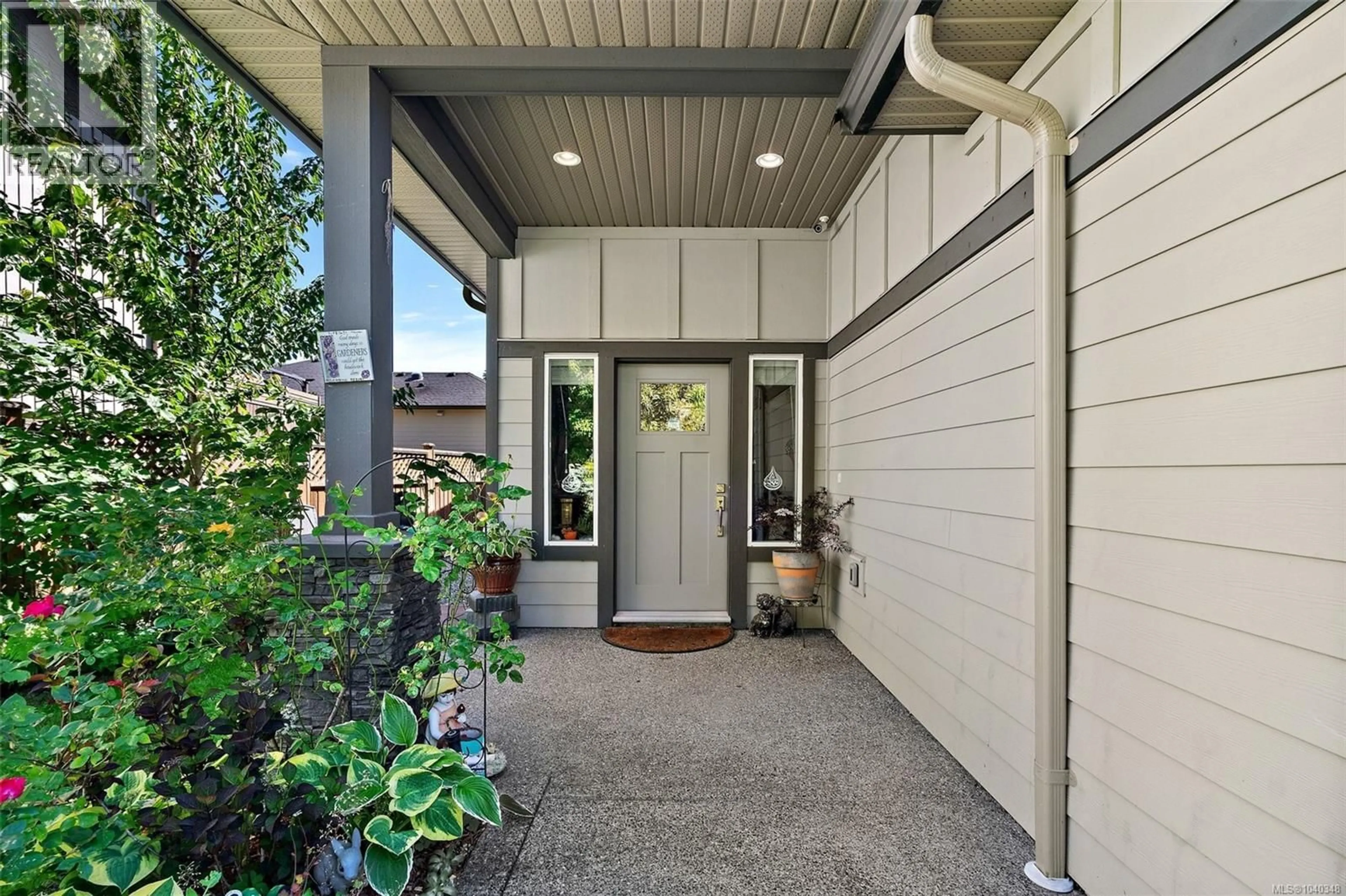 Indoor entryway for 3530 LUXTON ROAD, Langford British Columbia V9C0K6