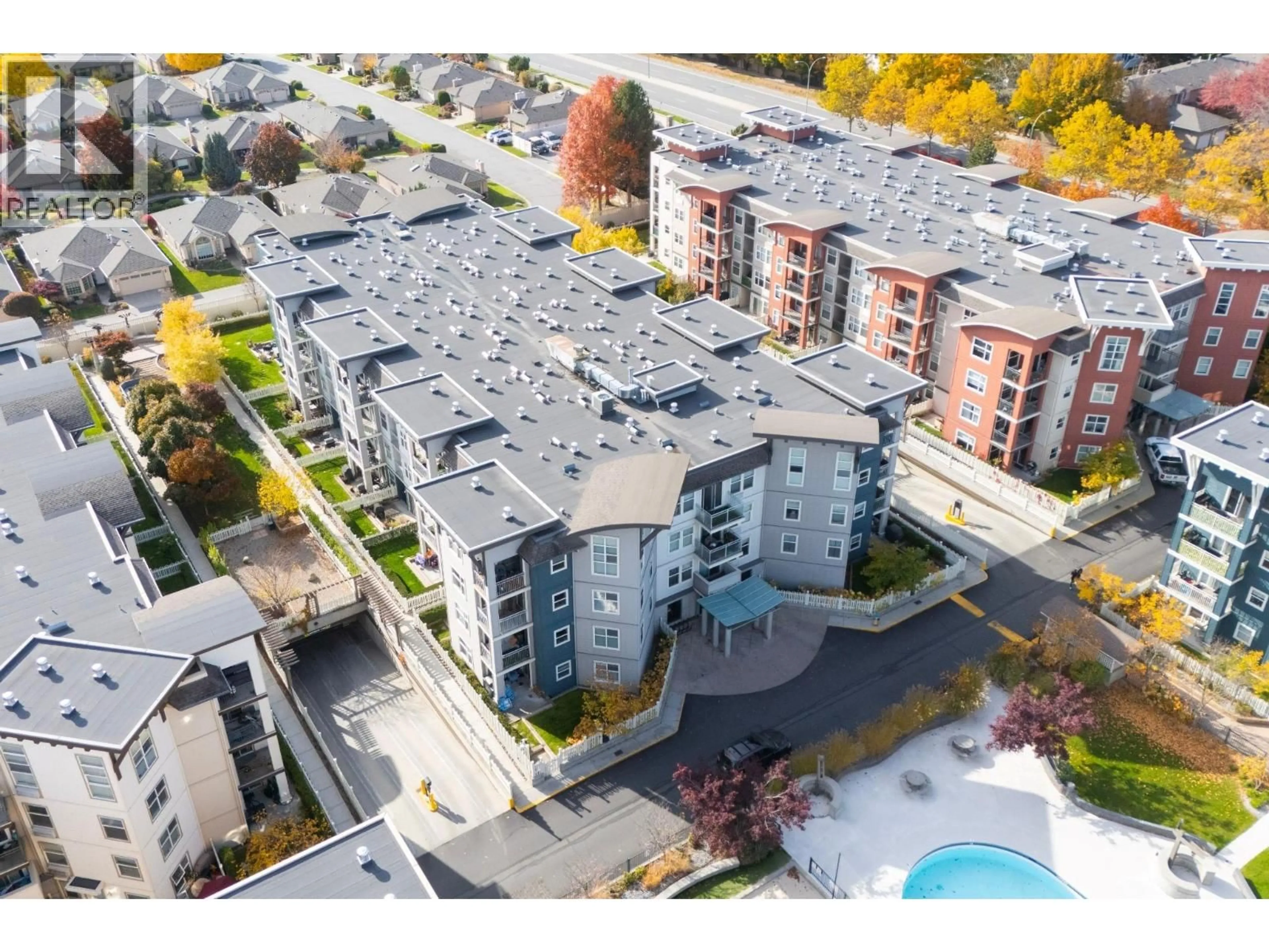 A pic from outside/outdoor area/front of a property/back of a property/a pic from drone, unknown for 301 - 563 YATES ROAD, Kelowna British Columbia V1V2V3