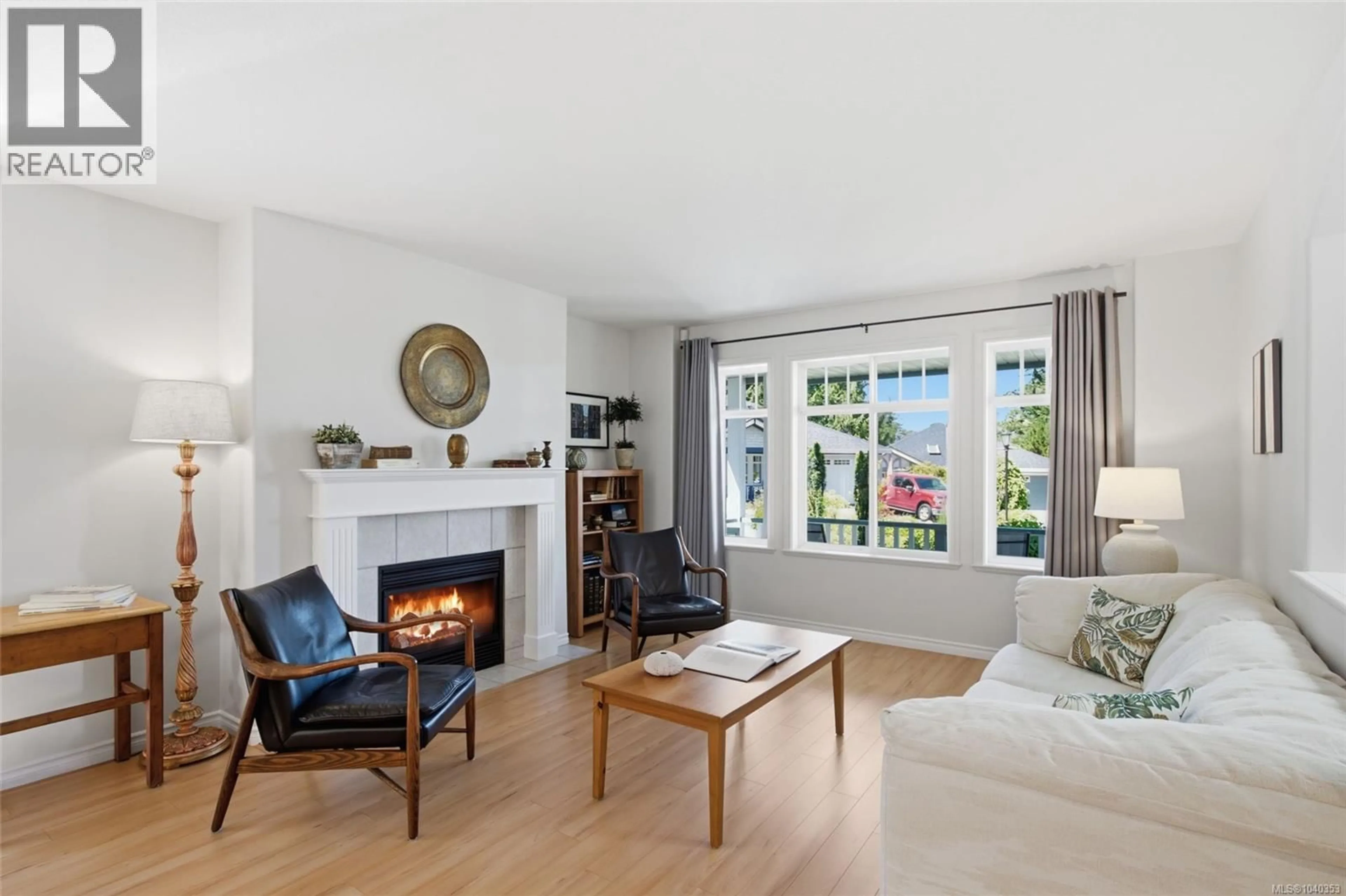 Living room with furniture, unknown for 69 BRIDGEWATER LANE, Parksville British Columbia V9P2V9