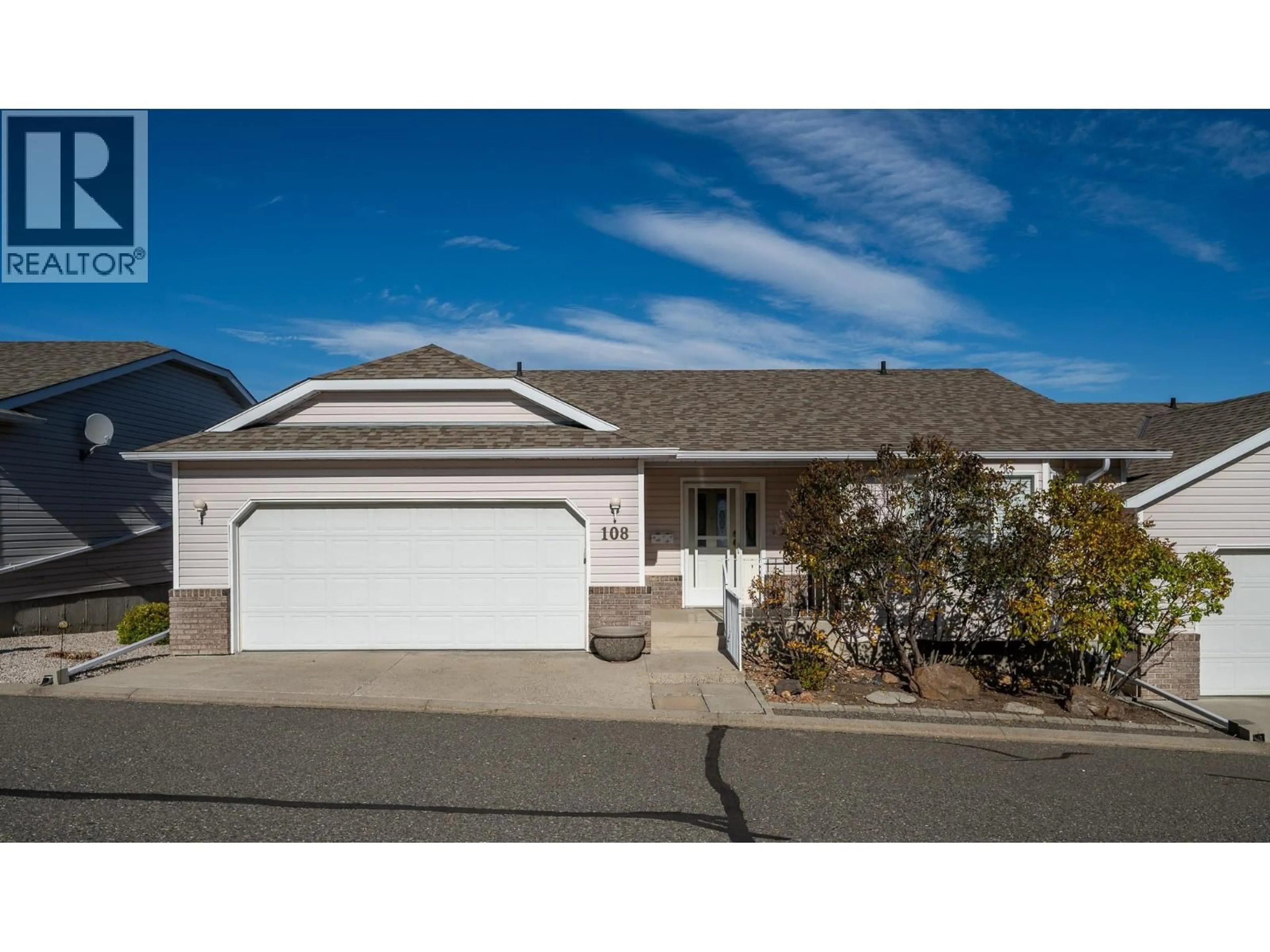 Home with vinyl exterior material, street for 108 - 2022 PACIFIC WAY OTHER, Kamloops British Columbia V1S1T1