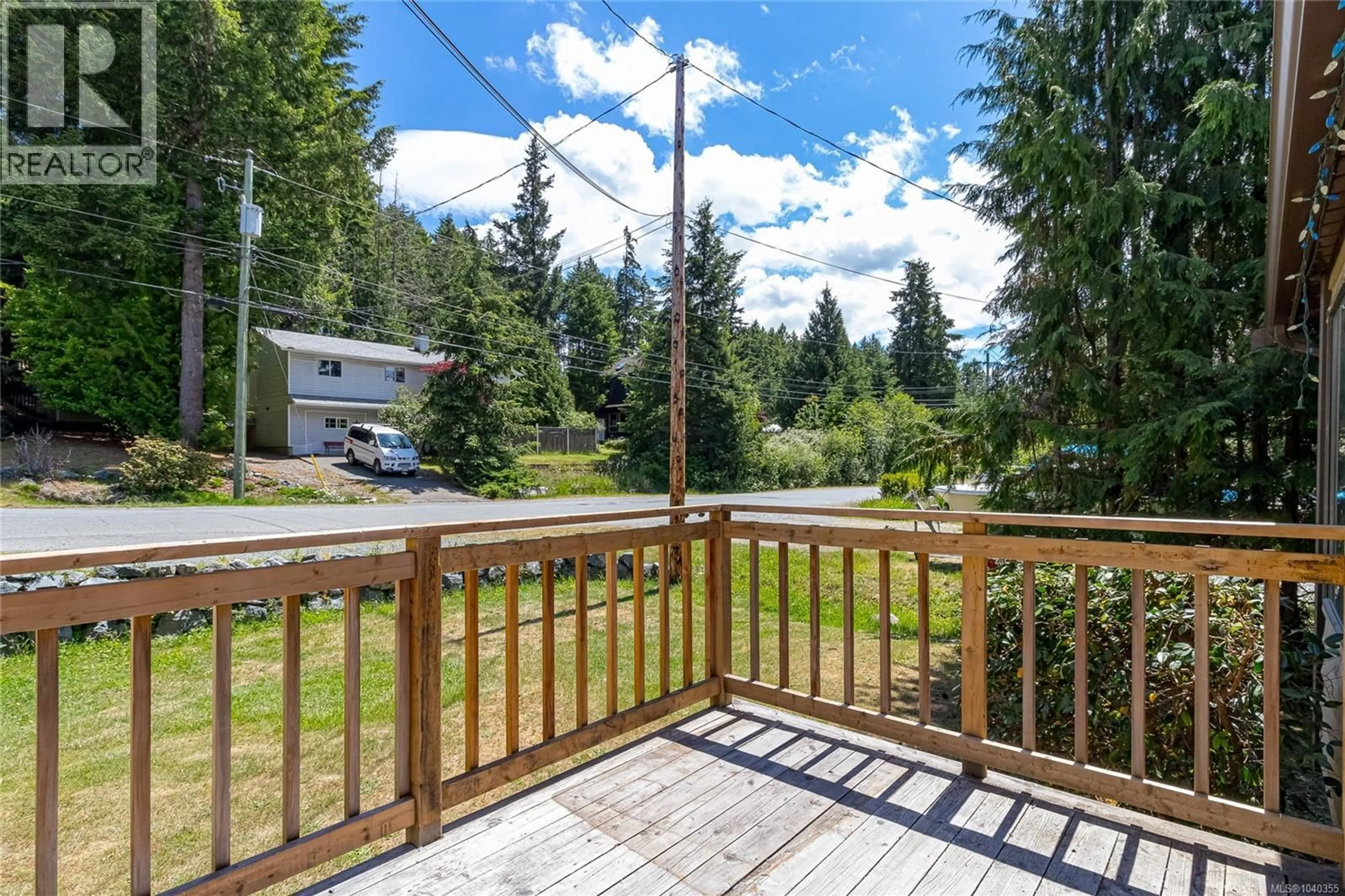 Patio, forest/trees view for 2818 MEADOWVIEW ROAD, Shawnigan Lake British Columbia V8H2H5