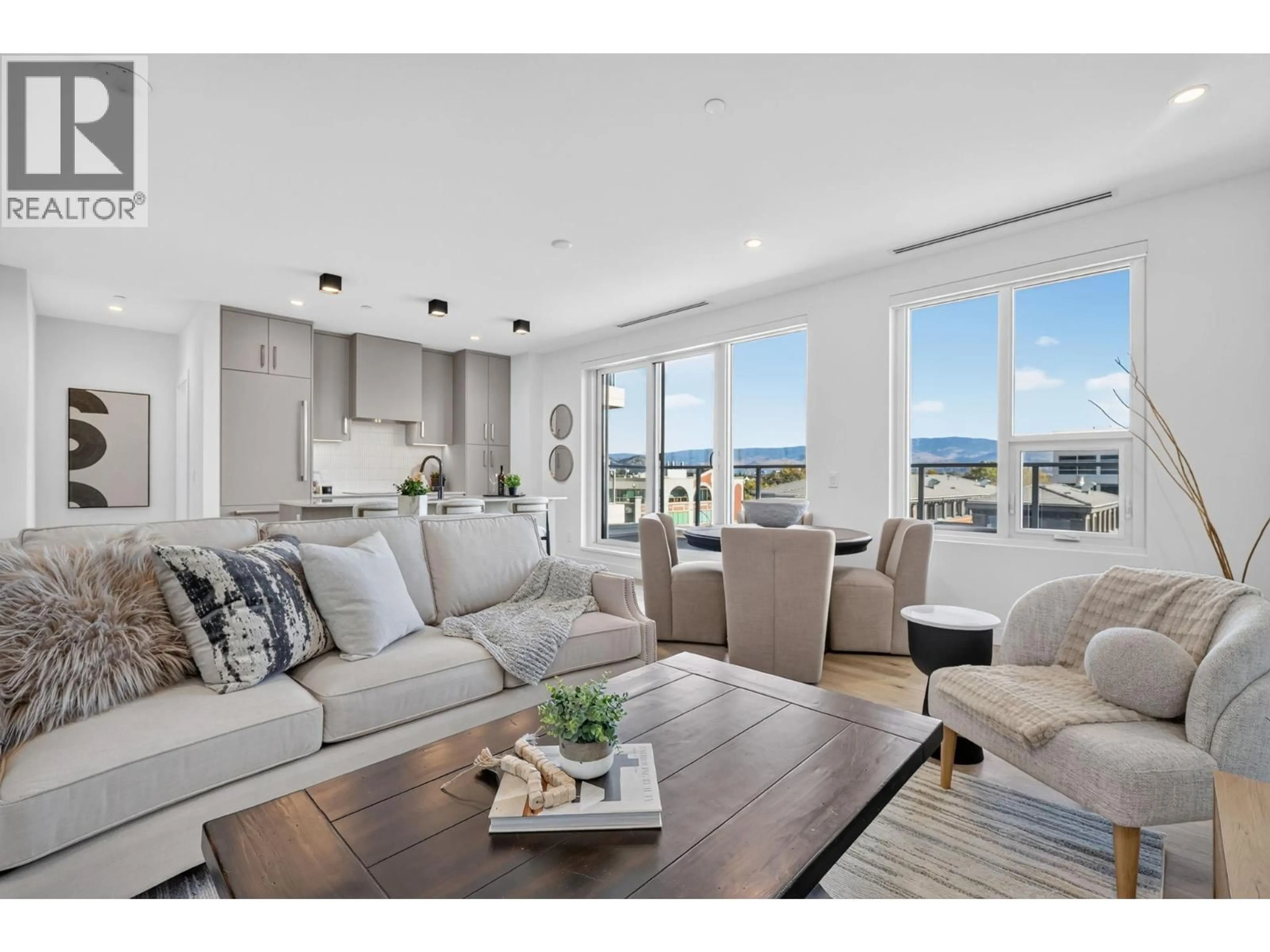 Living room with furniture, unknown for 401 - 3300 LAKESHORE ROAD, Kelowna British Columbia V1W0J9
