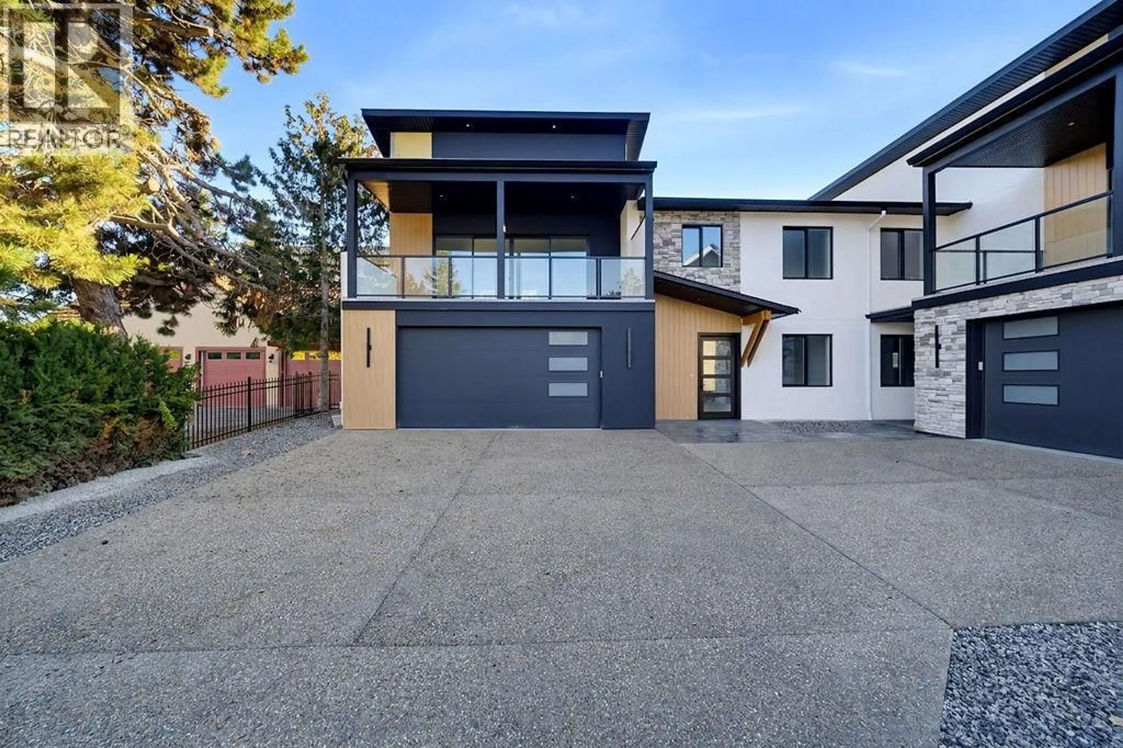 Unknown for 1 - 1080 9 AVENUE NORTHEAST, Salmon Arm British Columbia V1E4A8