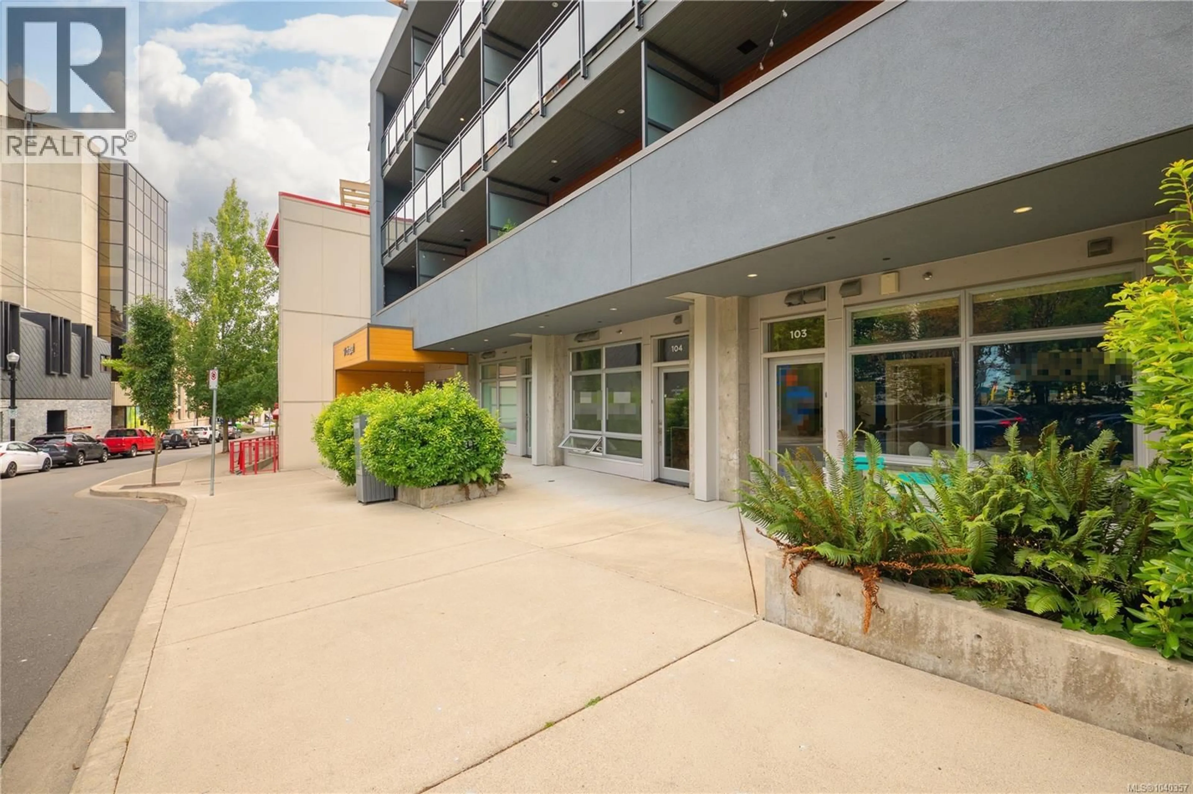 Patio, building for 103 - 91 CHAPEL STREET, Nanaimo British Columbia V9R0J3