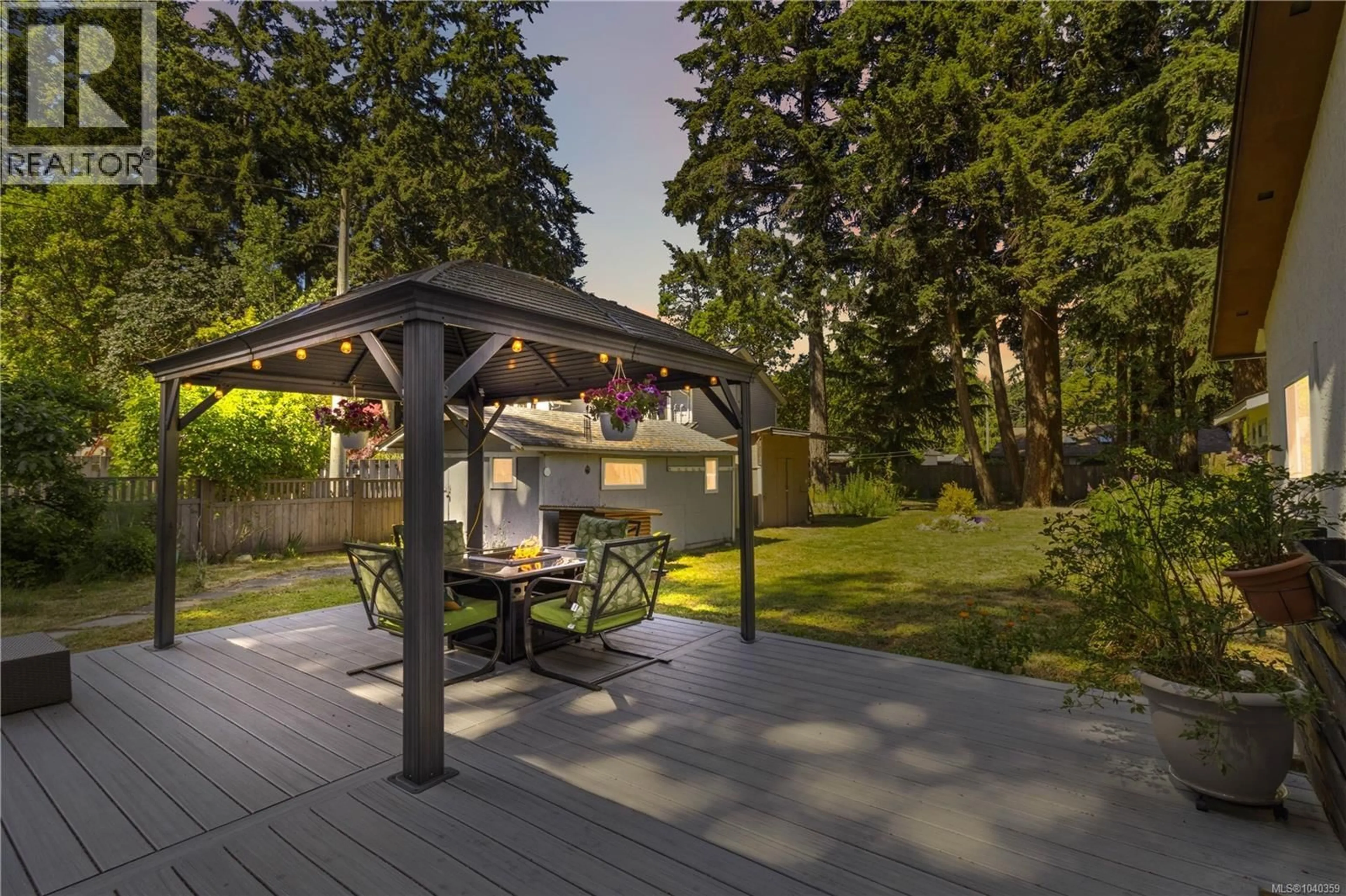 Patio, street for 2872 GLEN LAKE ROAD, Langford British Columbia V9B4A7