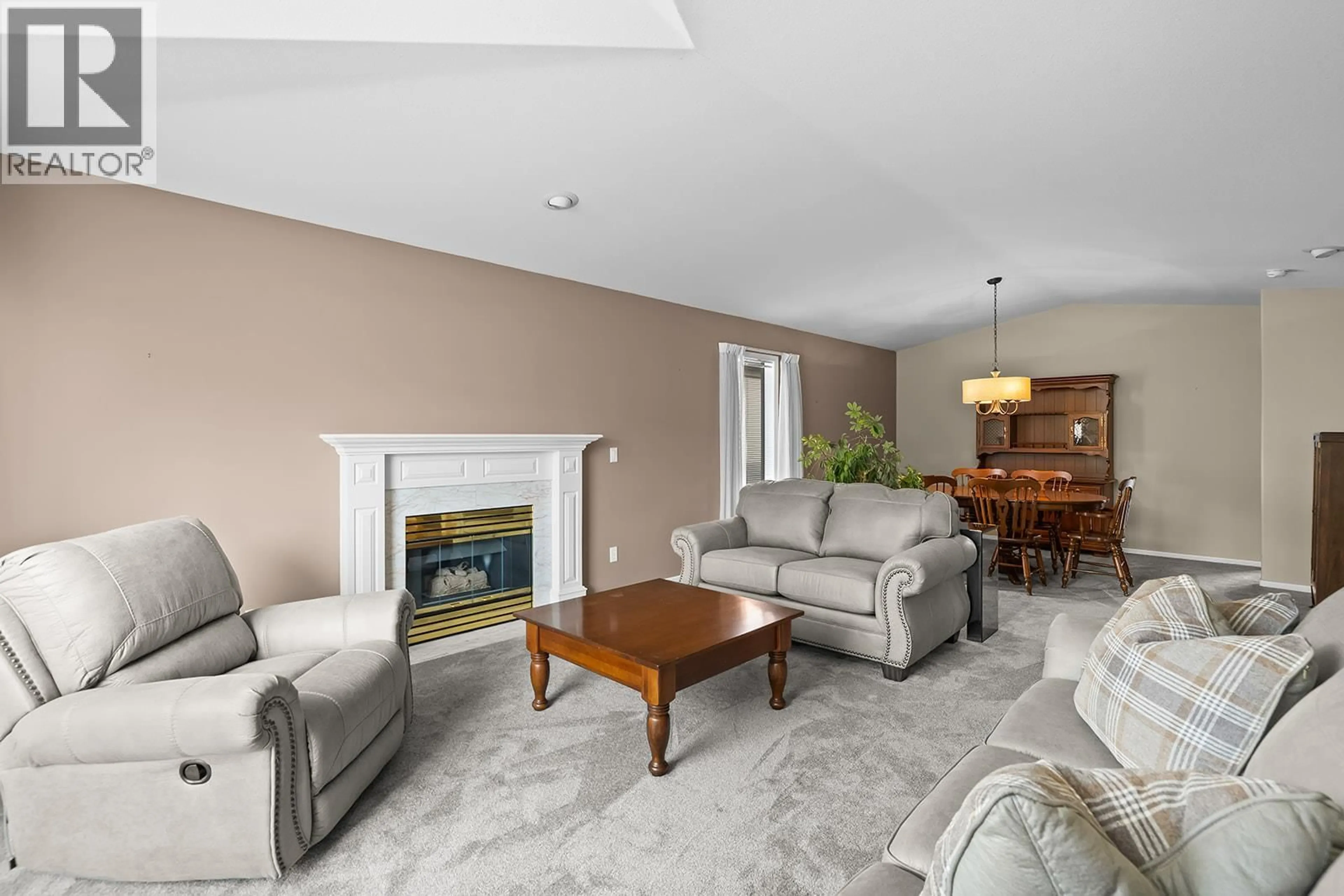 Living room with furniture, unknown for 237 - 595 YATES ROAD, Kelowna British Columbia V1V1P8