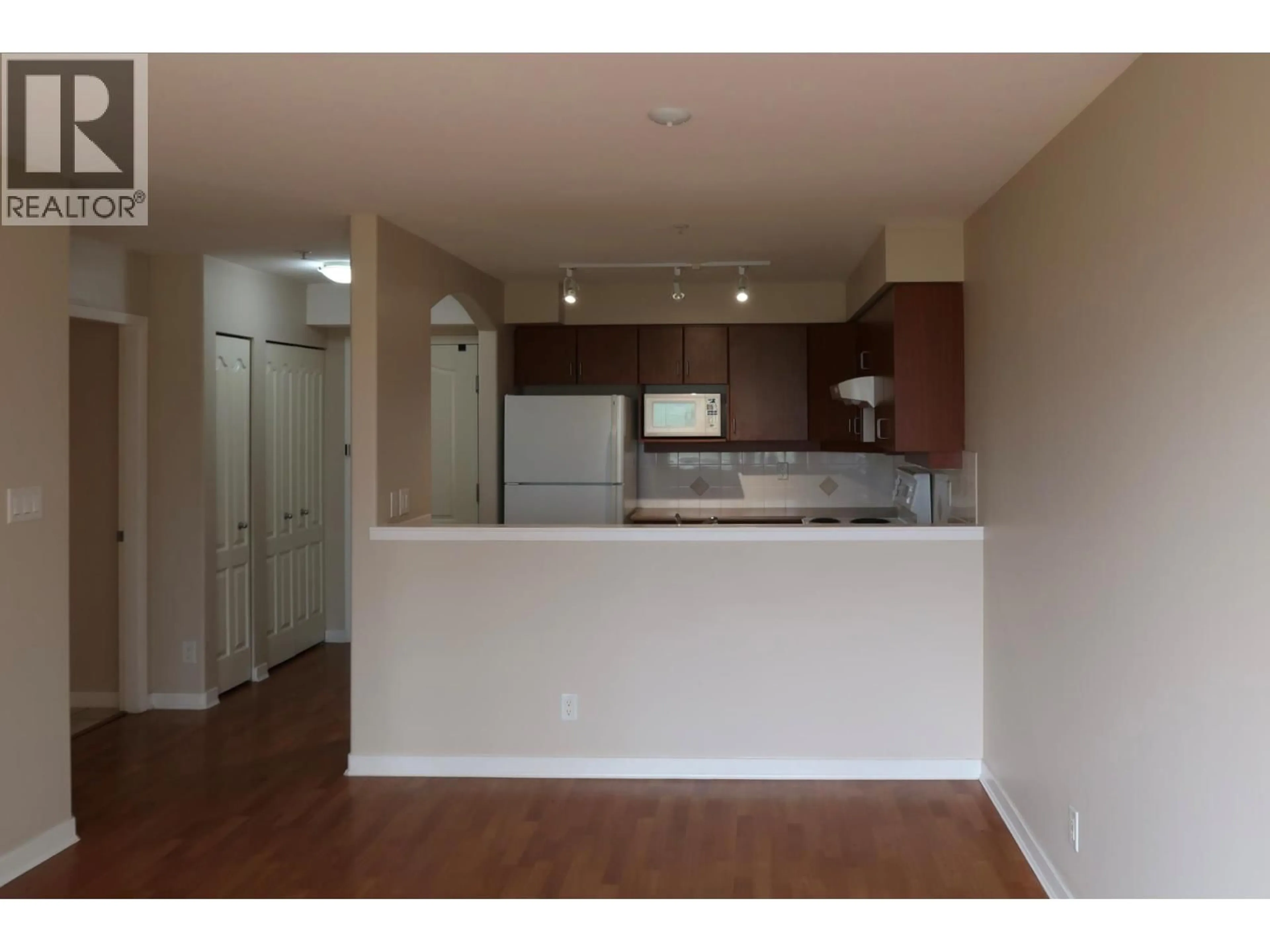 Unknown for 404 - 7600 COTTONWOOD DRIVE, Osoyoos British Columbia V0H1V0