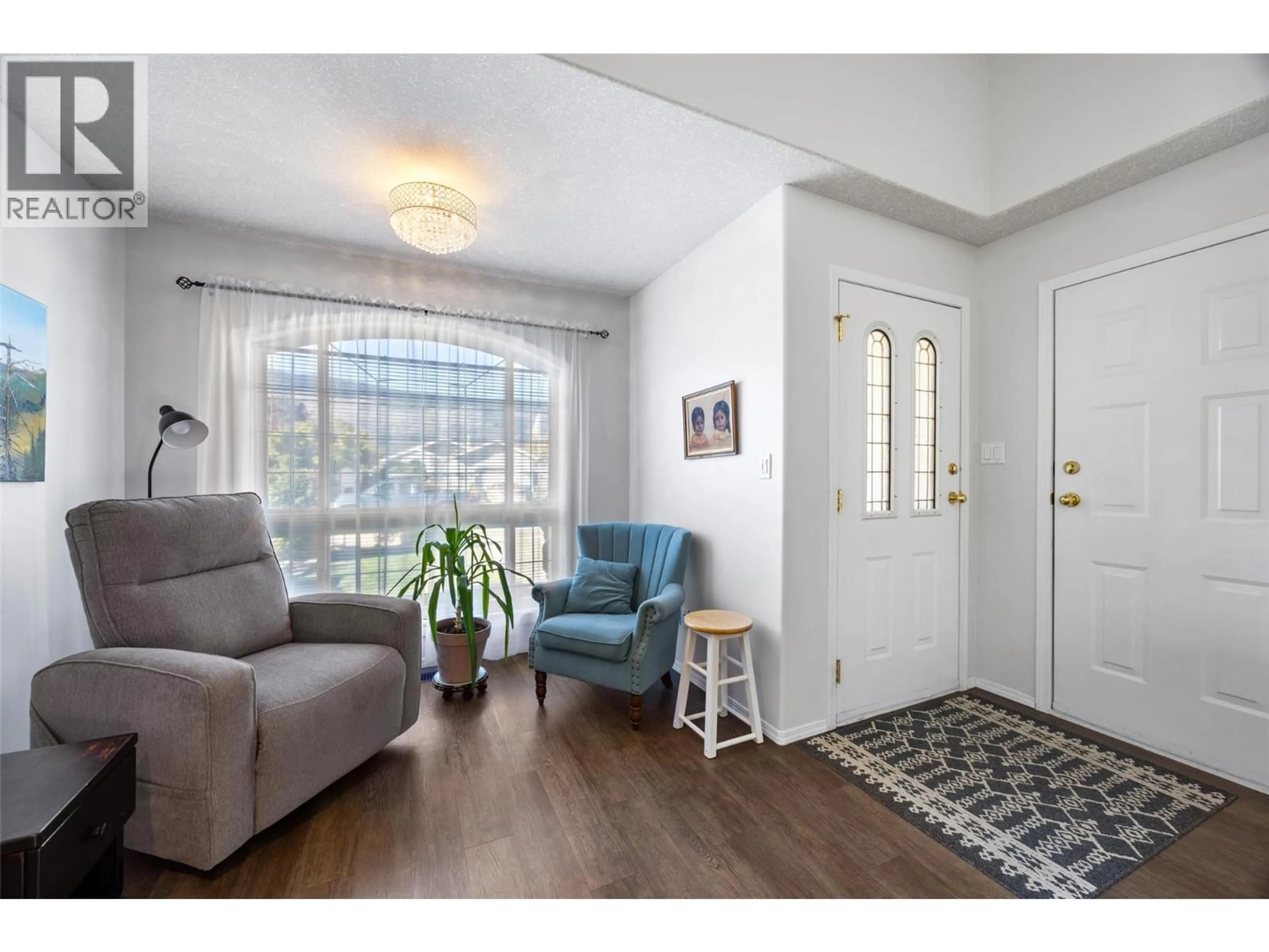 Living room with furniture, unknown for 123 LEIGHTON AVENUE, Chase British Columbia V0E1M0