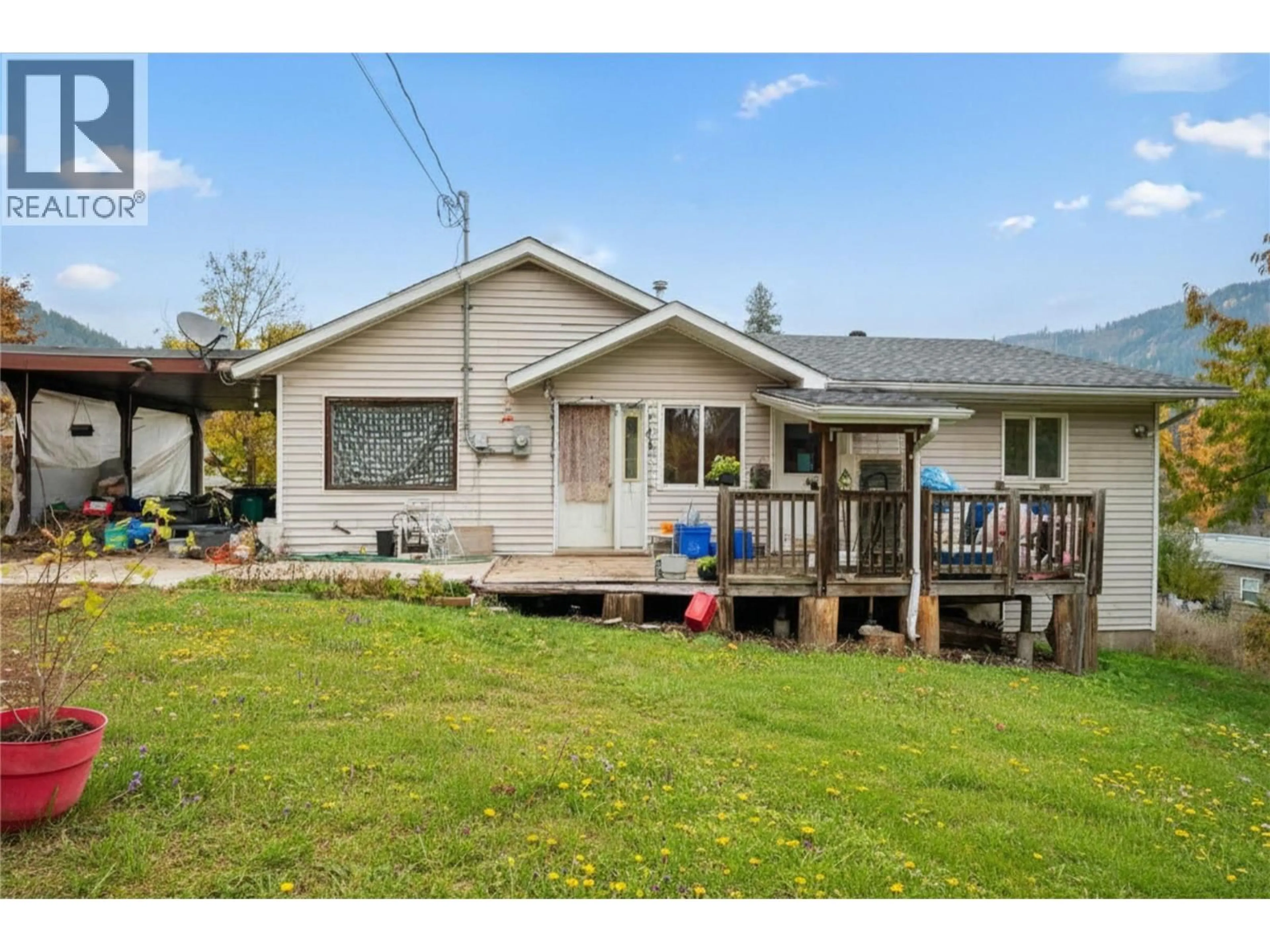 Unknown for 1976 WATSON LANE, Fruitvale British Columbia V0G1L1